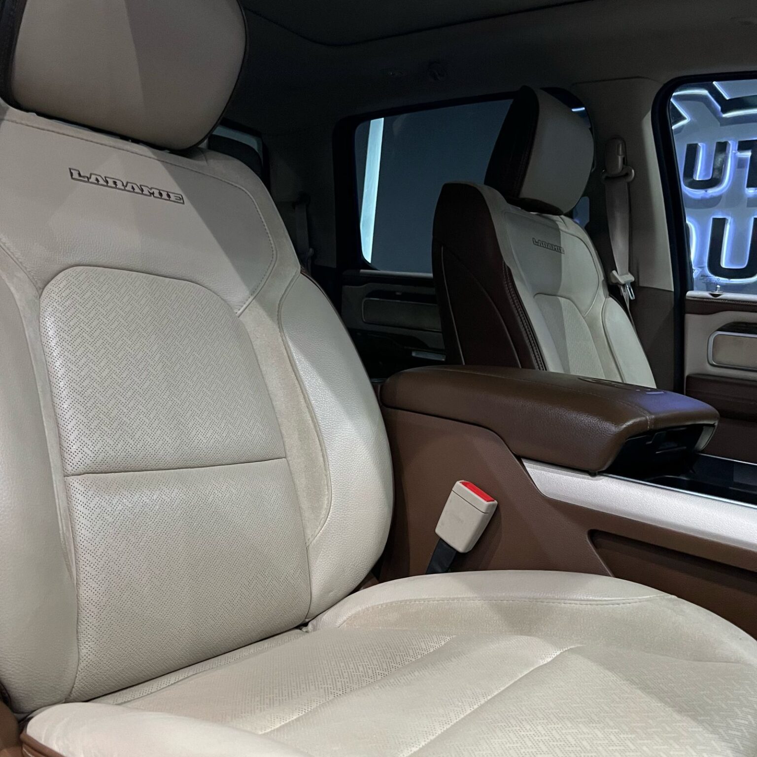 DODGE RAM LARAMIE 2019 - Image 7