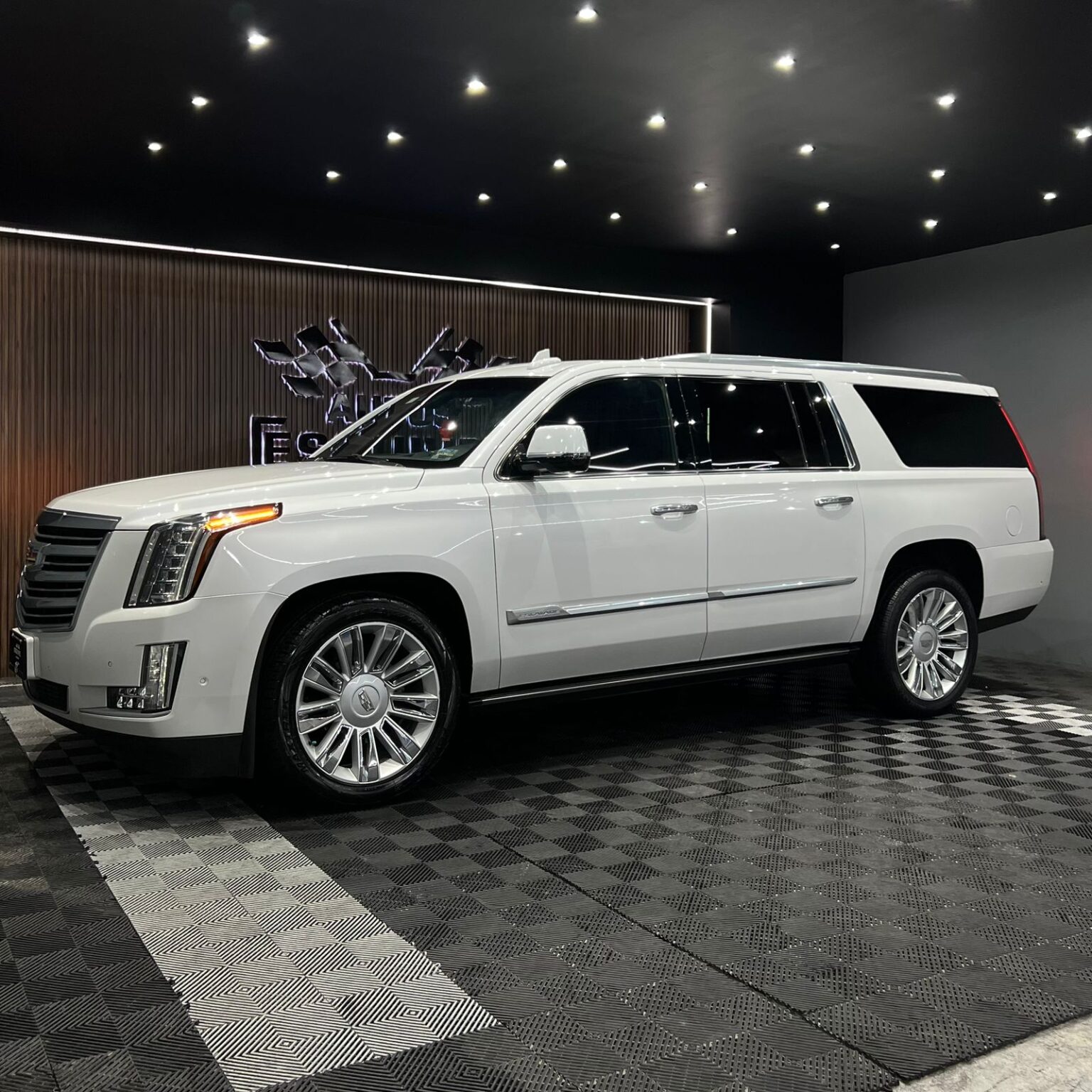 CADILLAC ESCALADE 2018 - Image 4