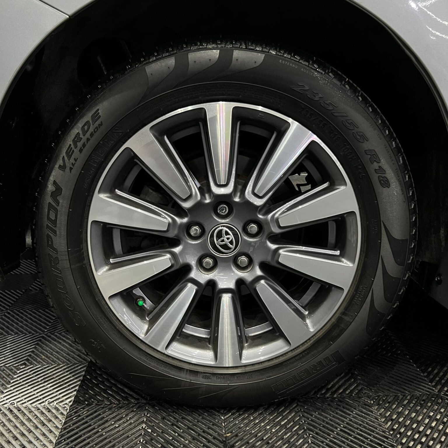 TOYOTA SIENNA XLE 2020 - Image 17