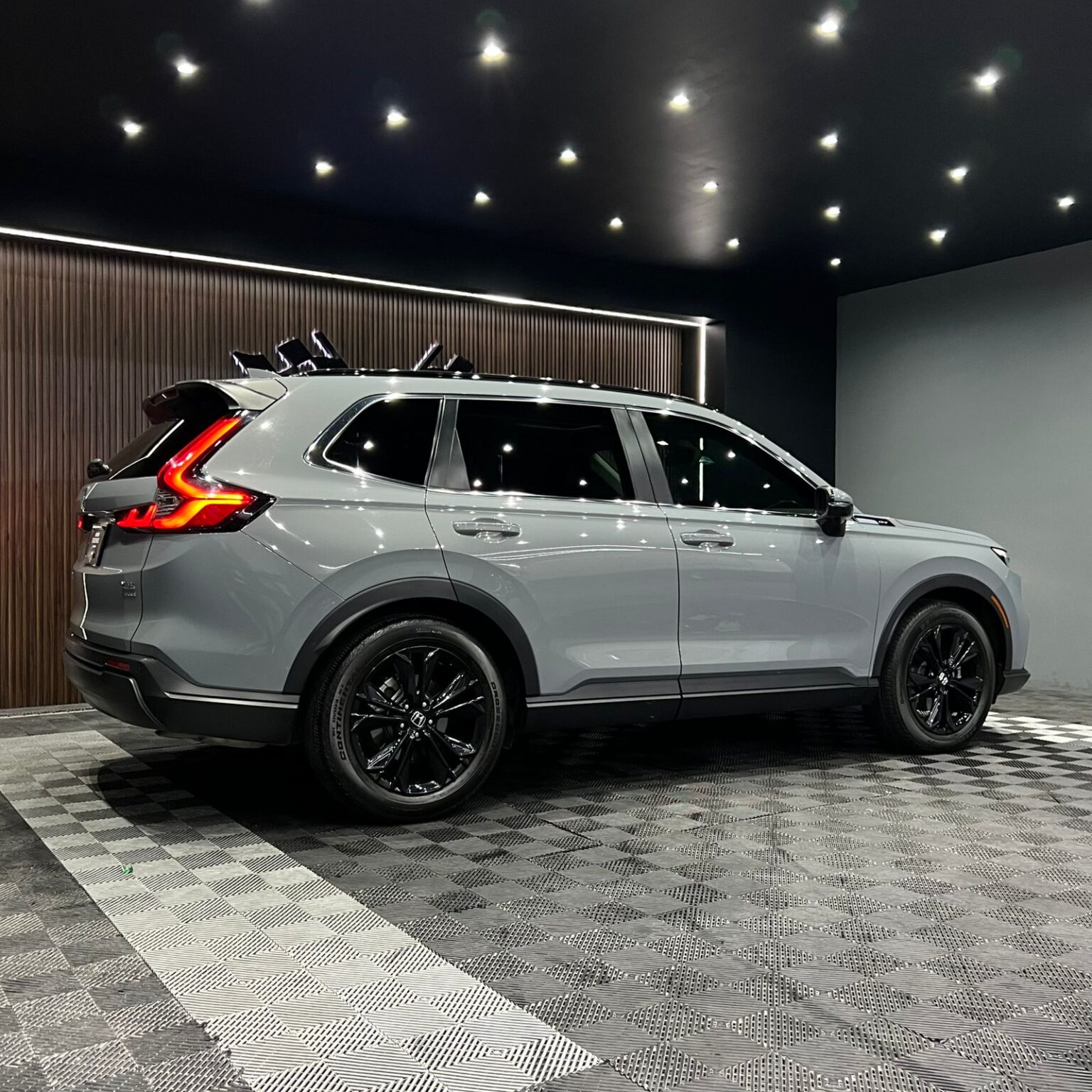 HONDA CR-V TOURING 2023 - Image 2