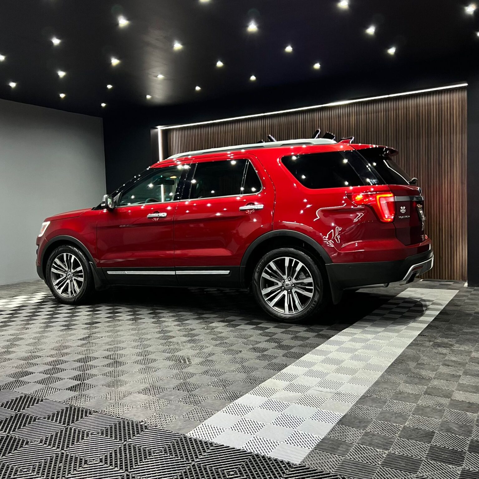 FORD EXPLORER PLATINUM 2016 - Image 4