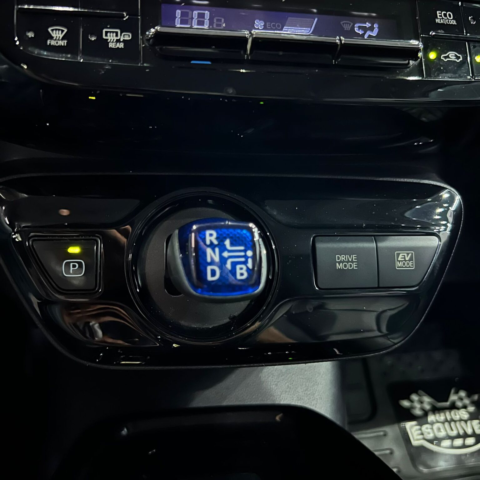 TOYOTA PRIUS HYBRID 2019 - Image 15