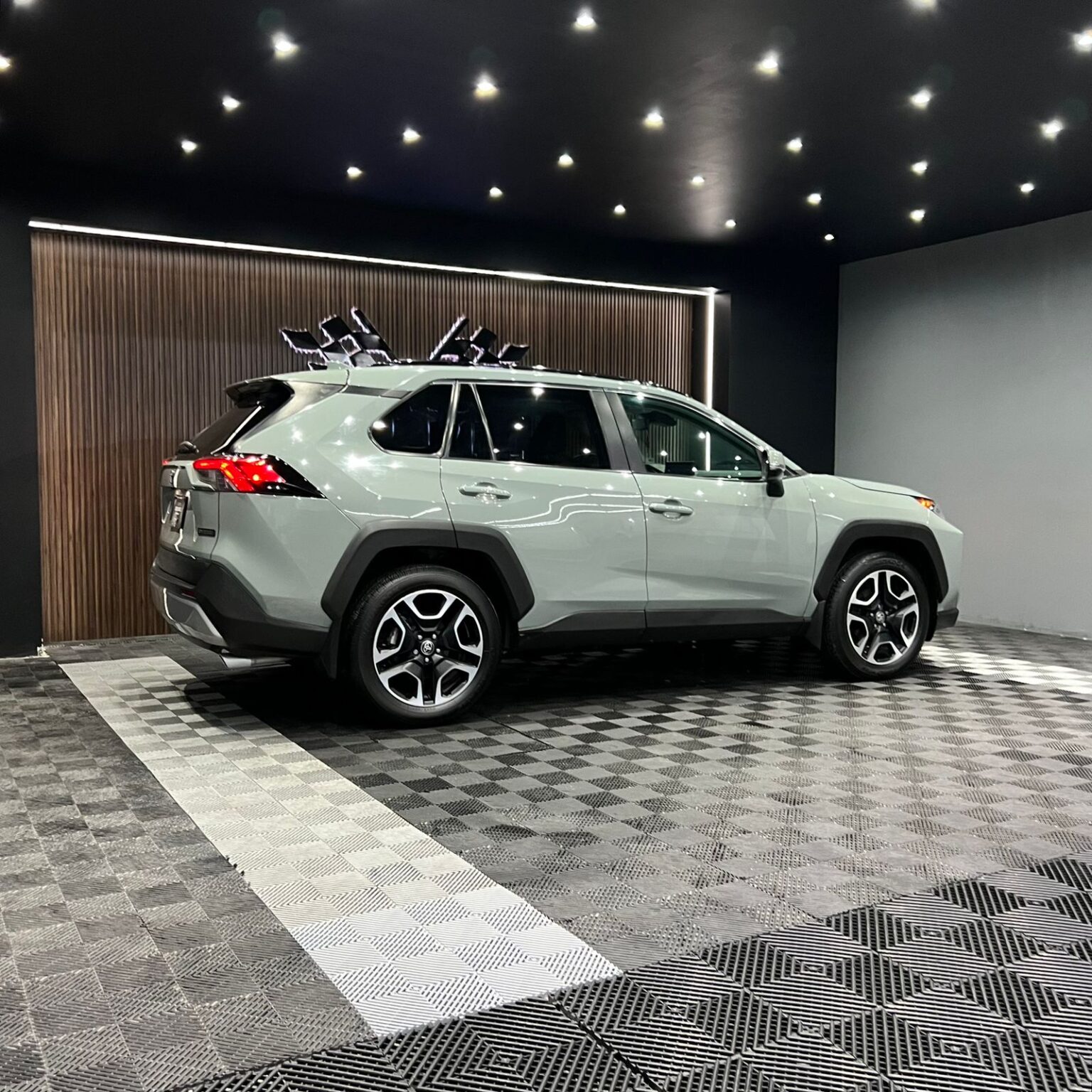 TOYOTA RAV4 ADVENTURE 2021 - Image 2