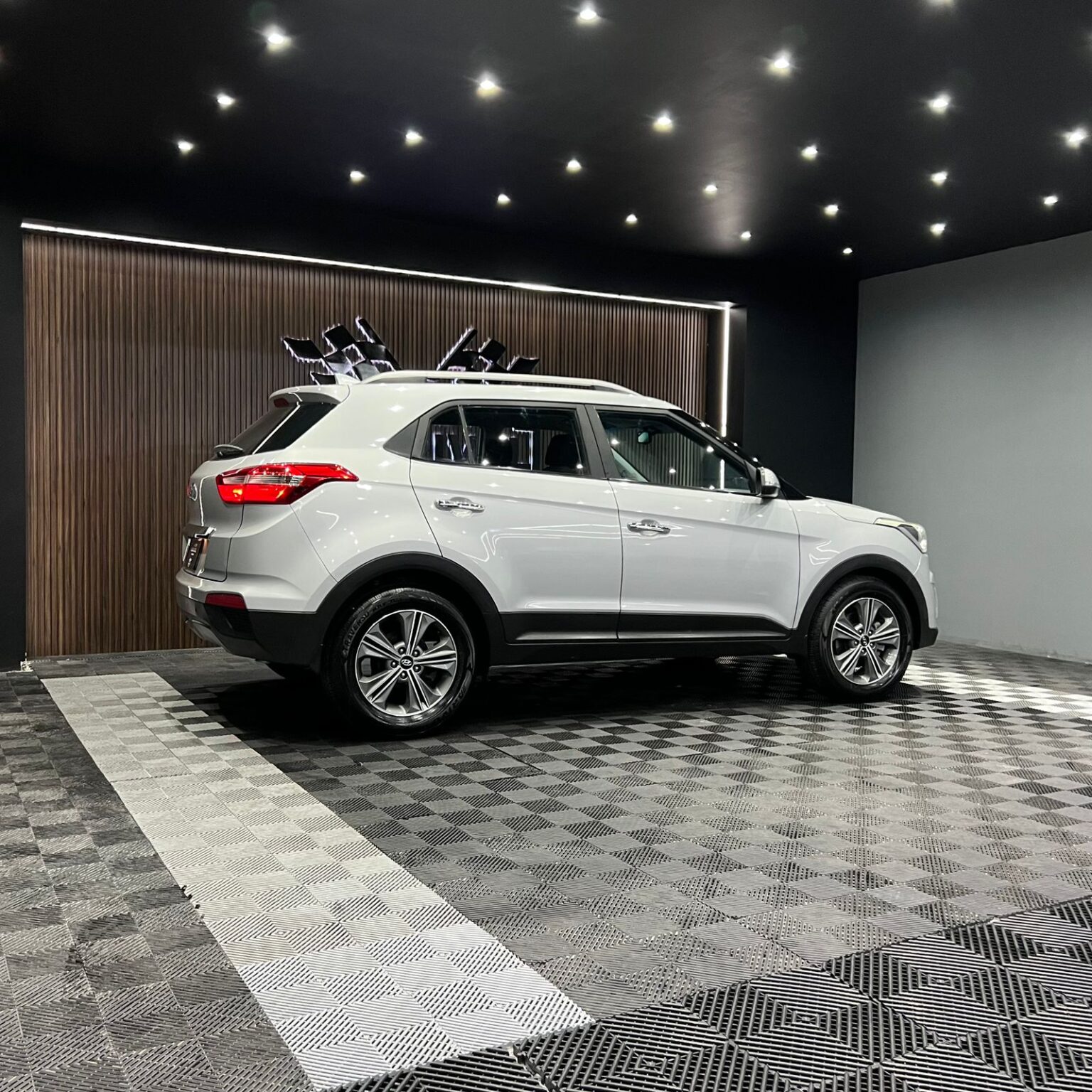 HYUNDAI CRETA GLS PREMIUM 2018 - Image 2