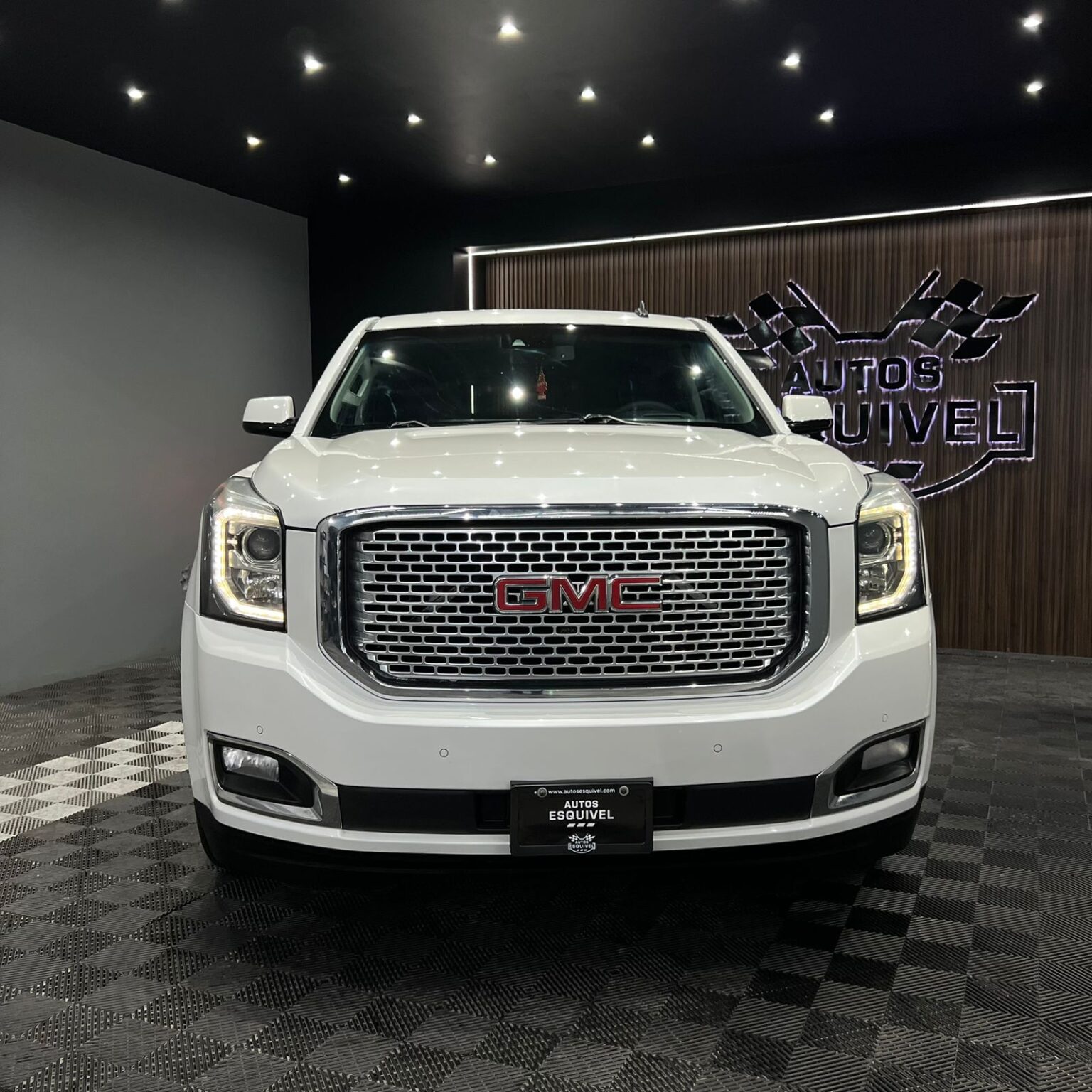 GMC YUKON DENALI 2016 - Image 3
