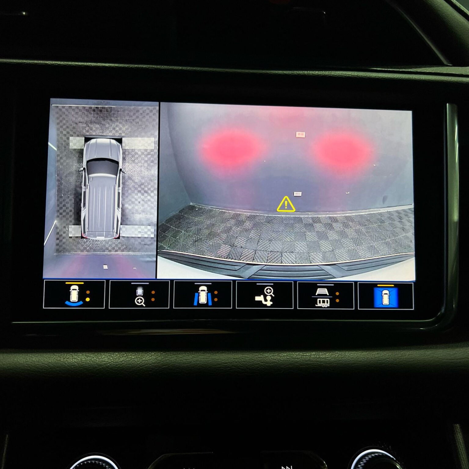 GMC YUKON DENALI 2021 - Image 13