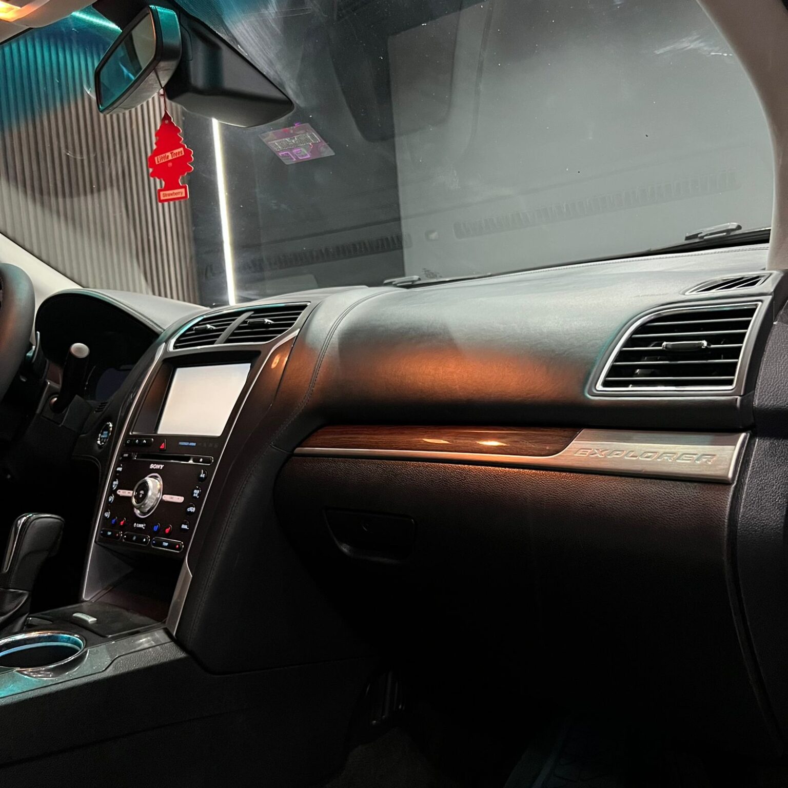 FORD EXPLORER PLATINUM 2016 - Image 7