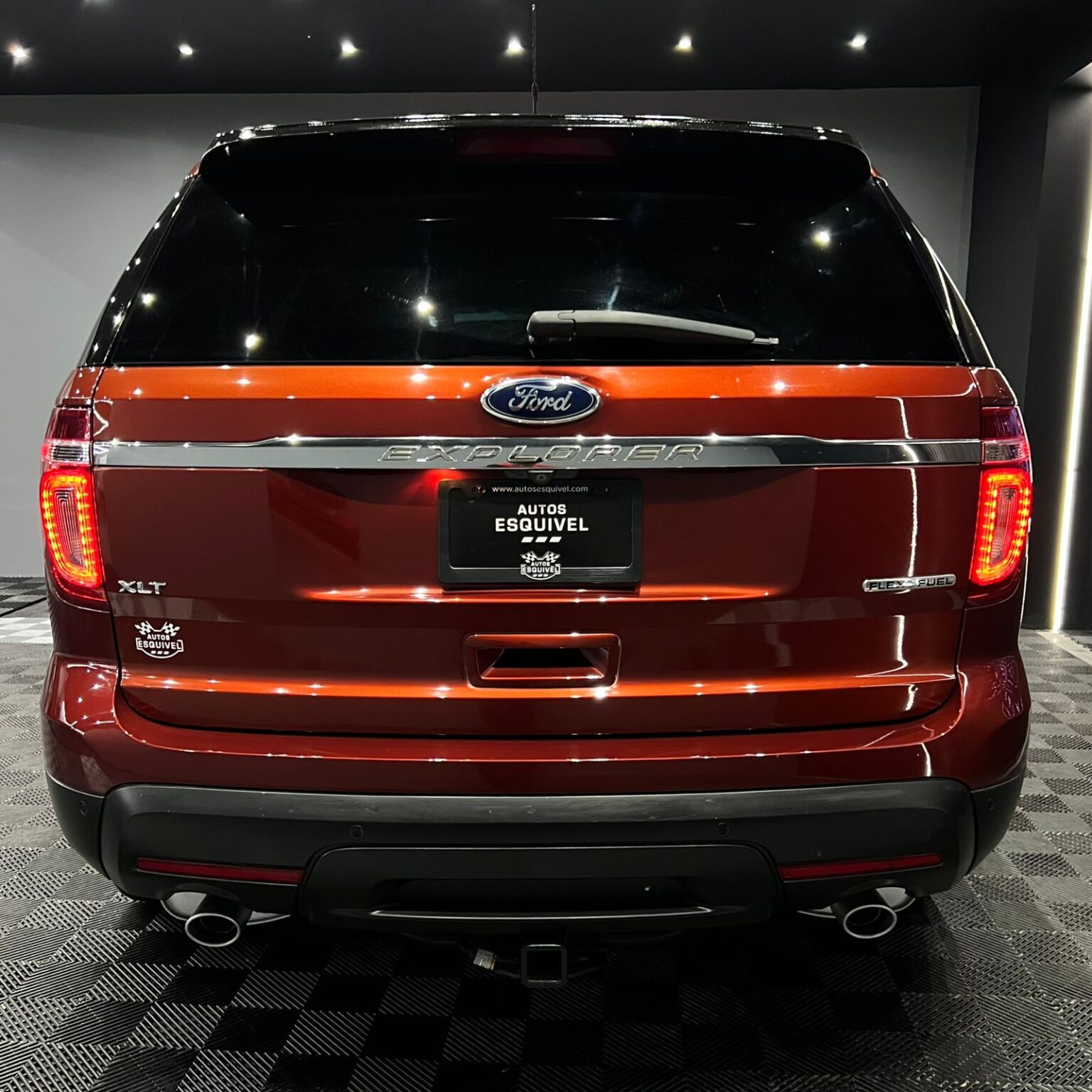 FORD EXPLORER XLT 2014 - Image 2