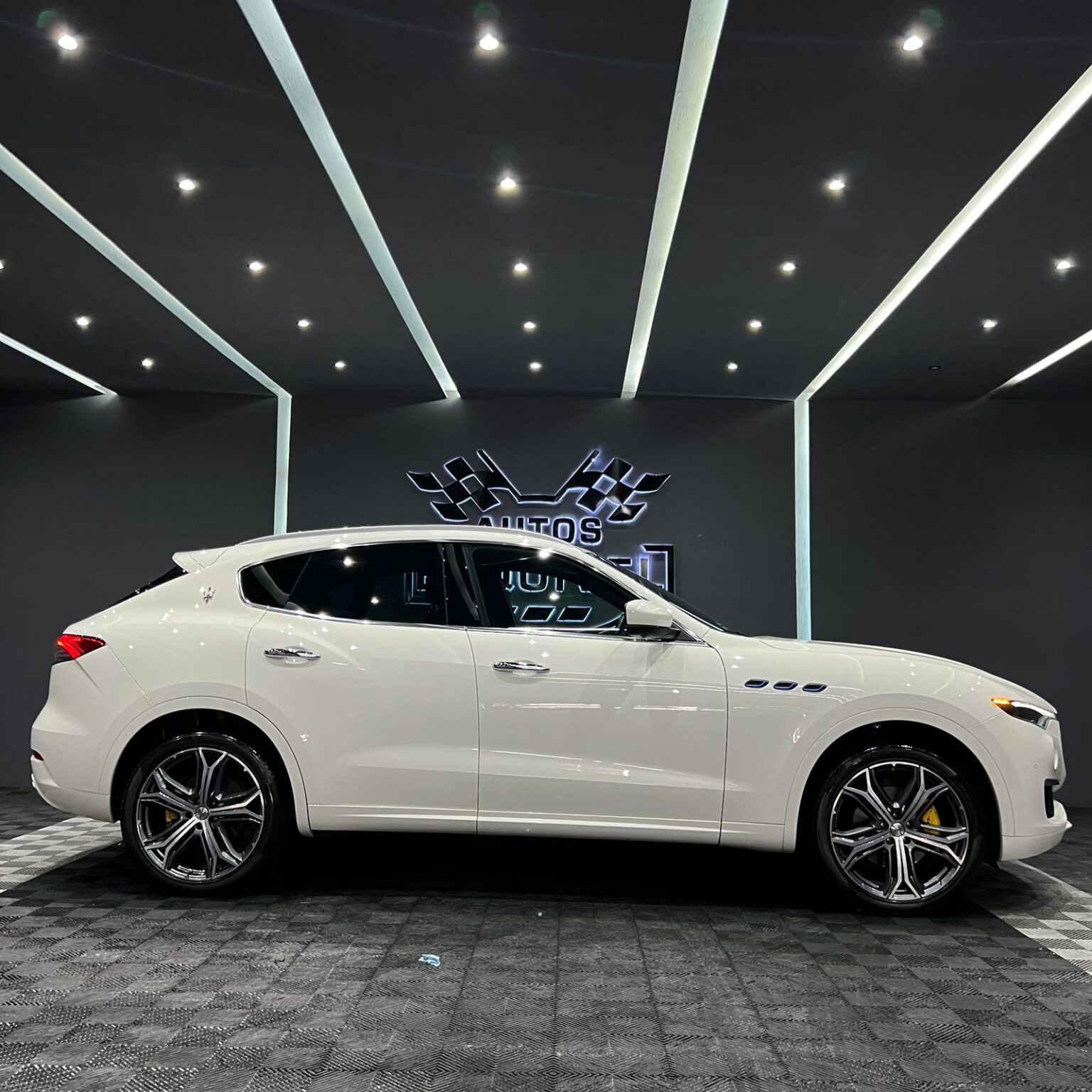 MASERATI LEVANTE 2022 - Image 9