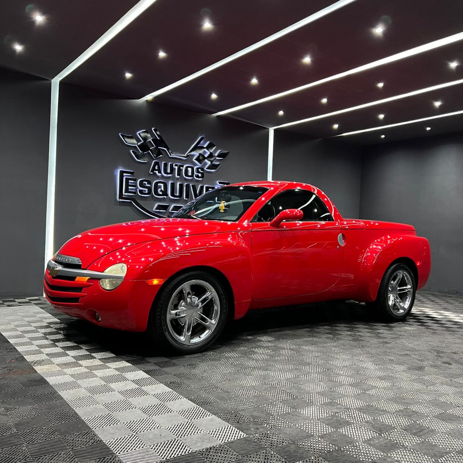 CHEVROLET SSR 2005 - Image 4