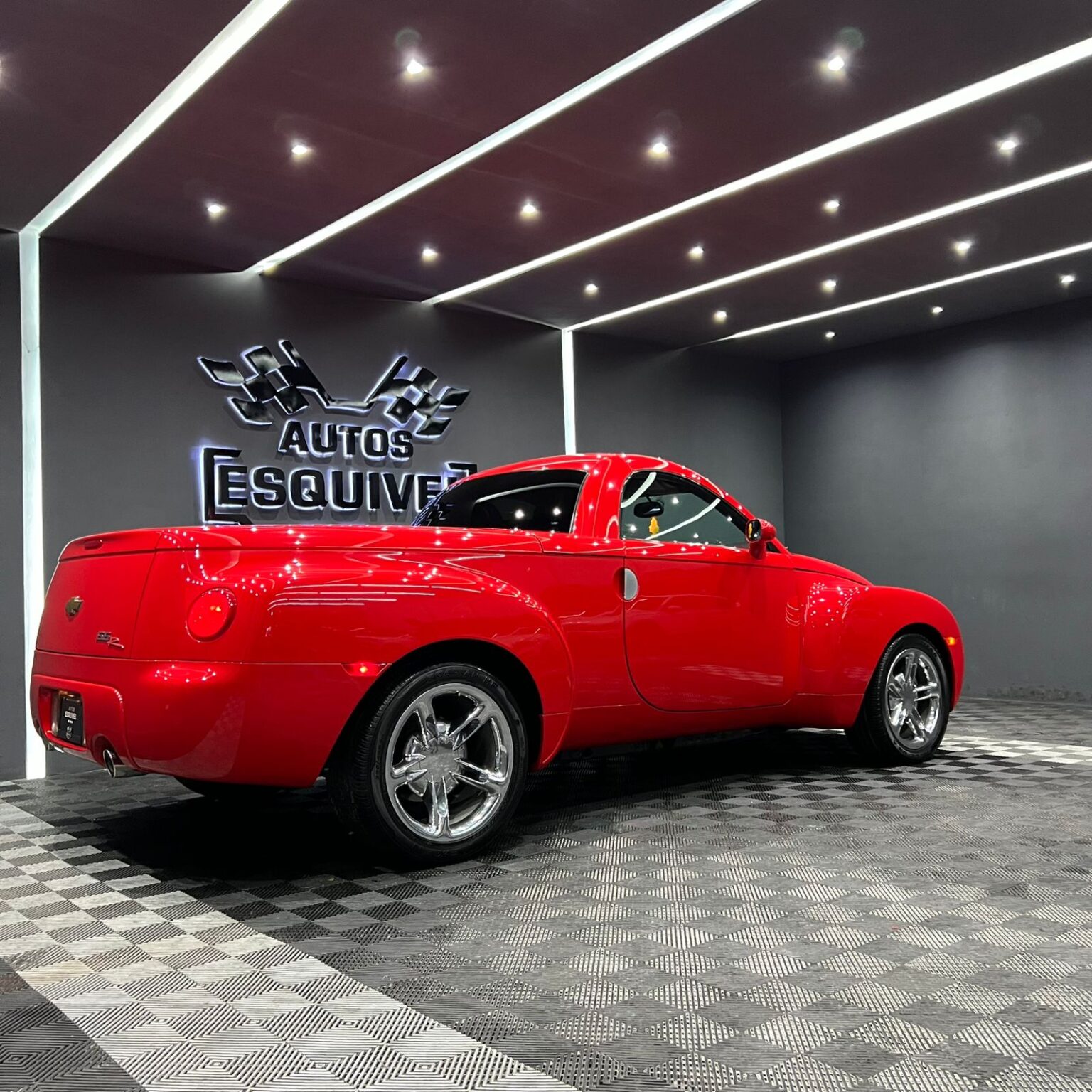 CHEVROLET SSR 2005 - Image 3