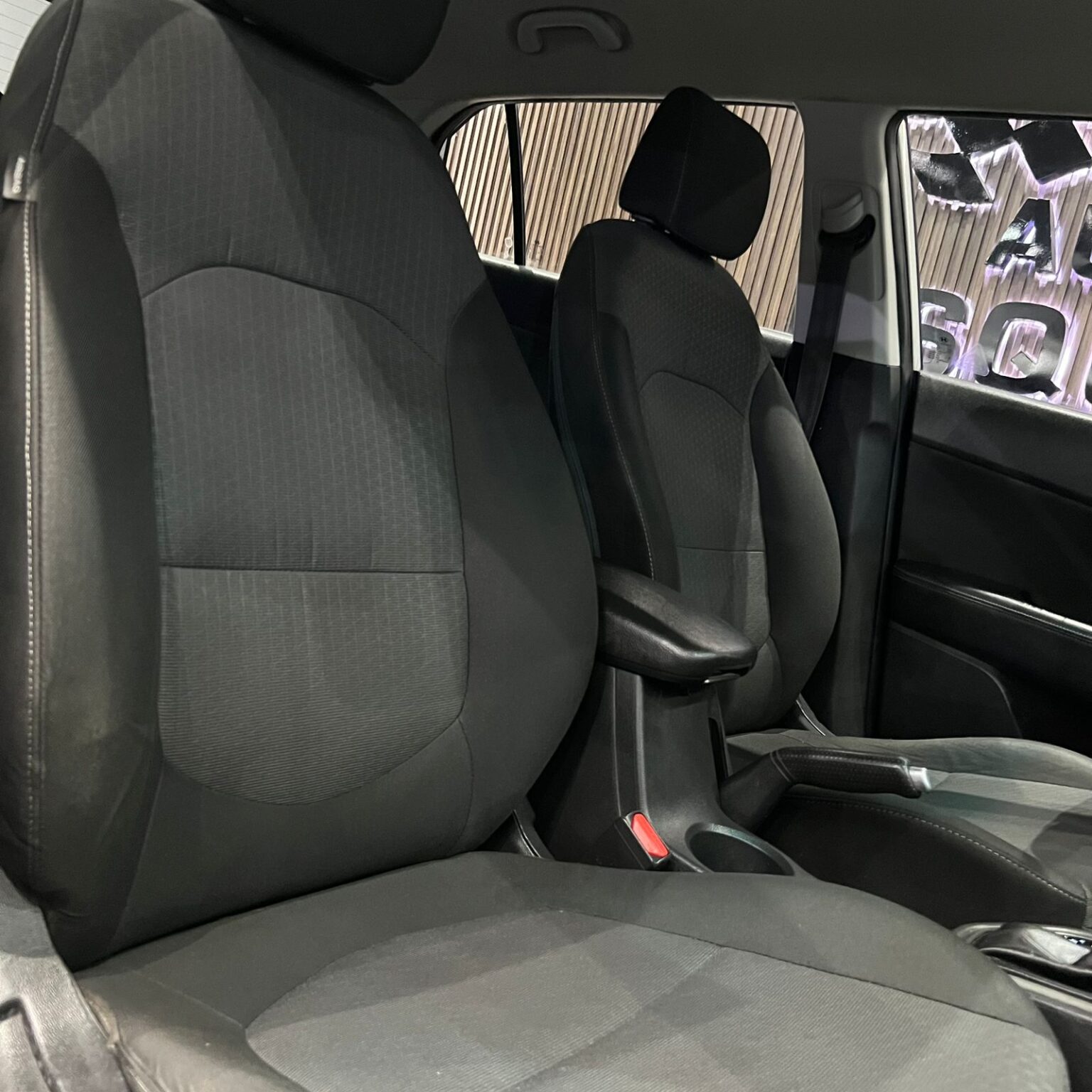 HYUNDAI CRETA GLS PREMIUM 2018 - Image 13