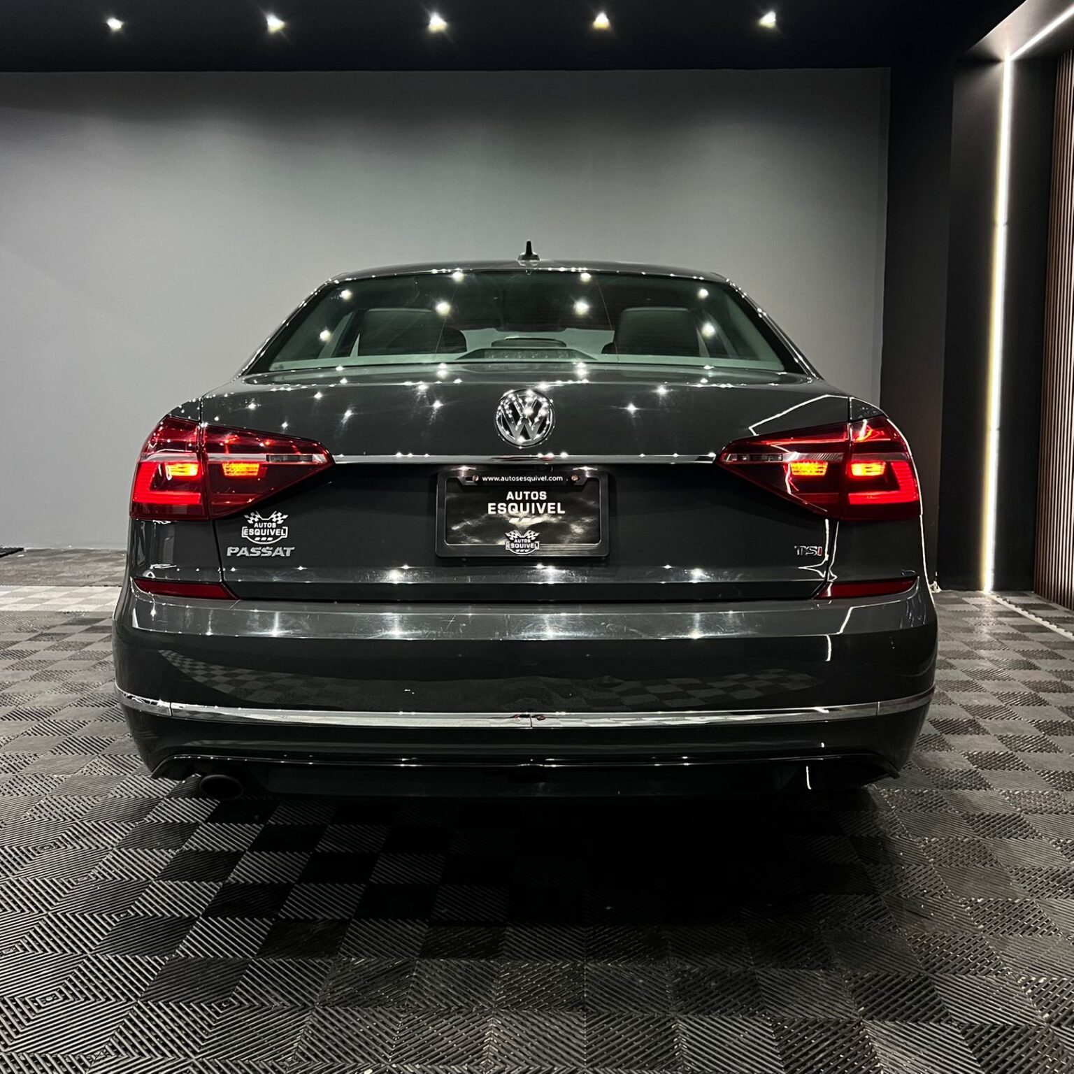 VOLKSWAGEN PASSAT R-LINE 2017 - Image 4