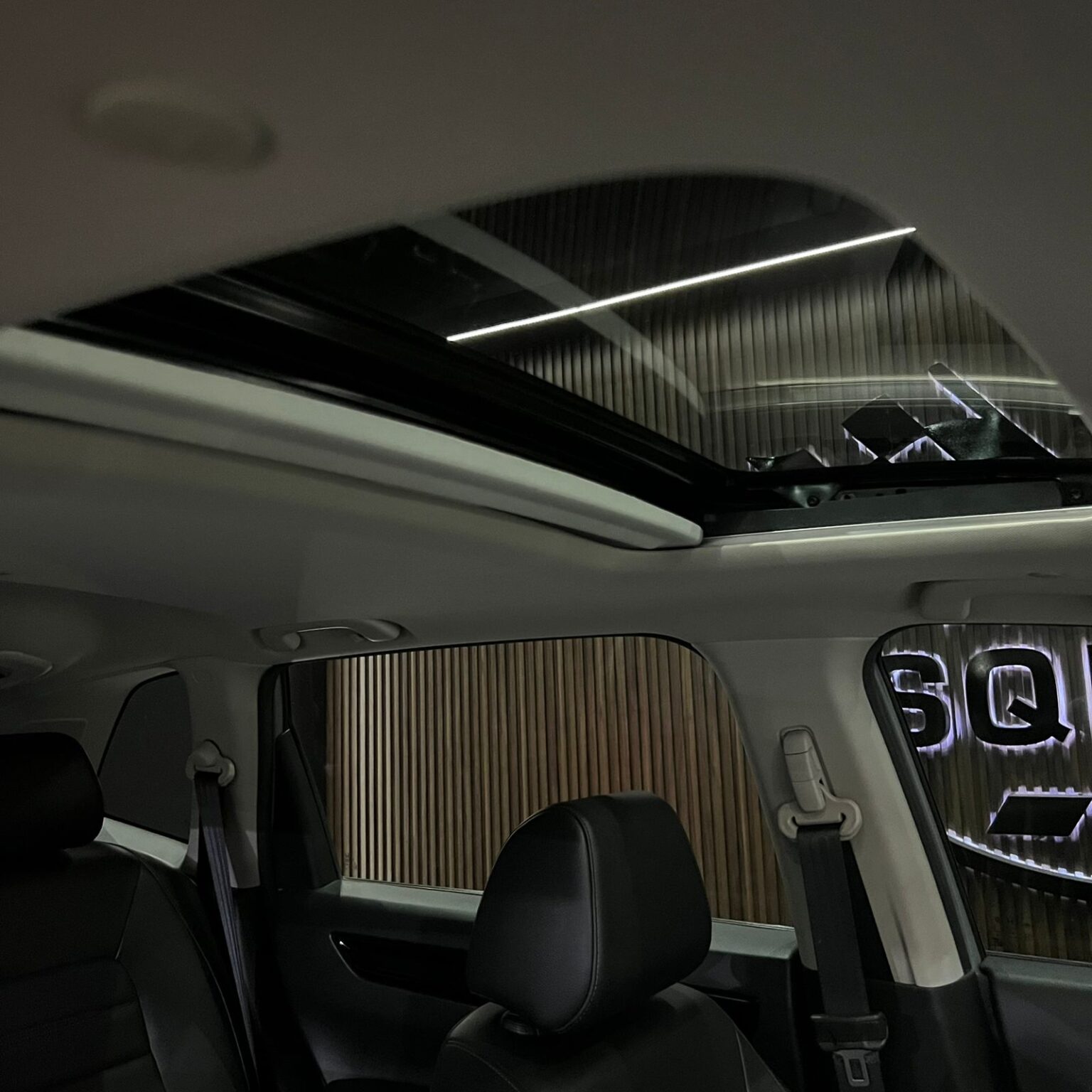 HONDA CR-V TOURING 2023 - Image 8