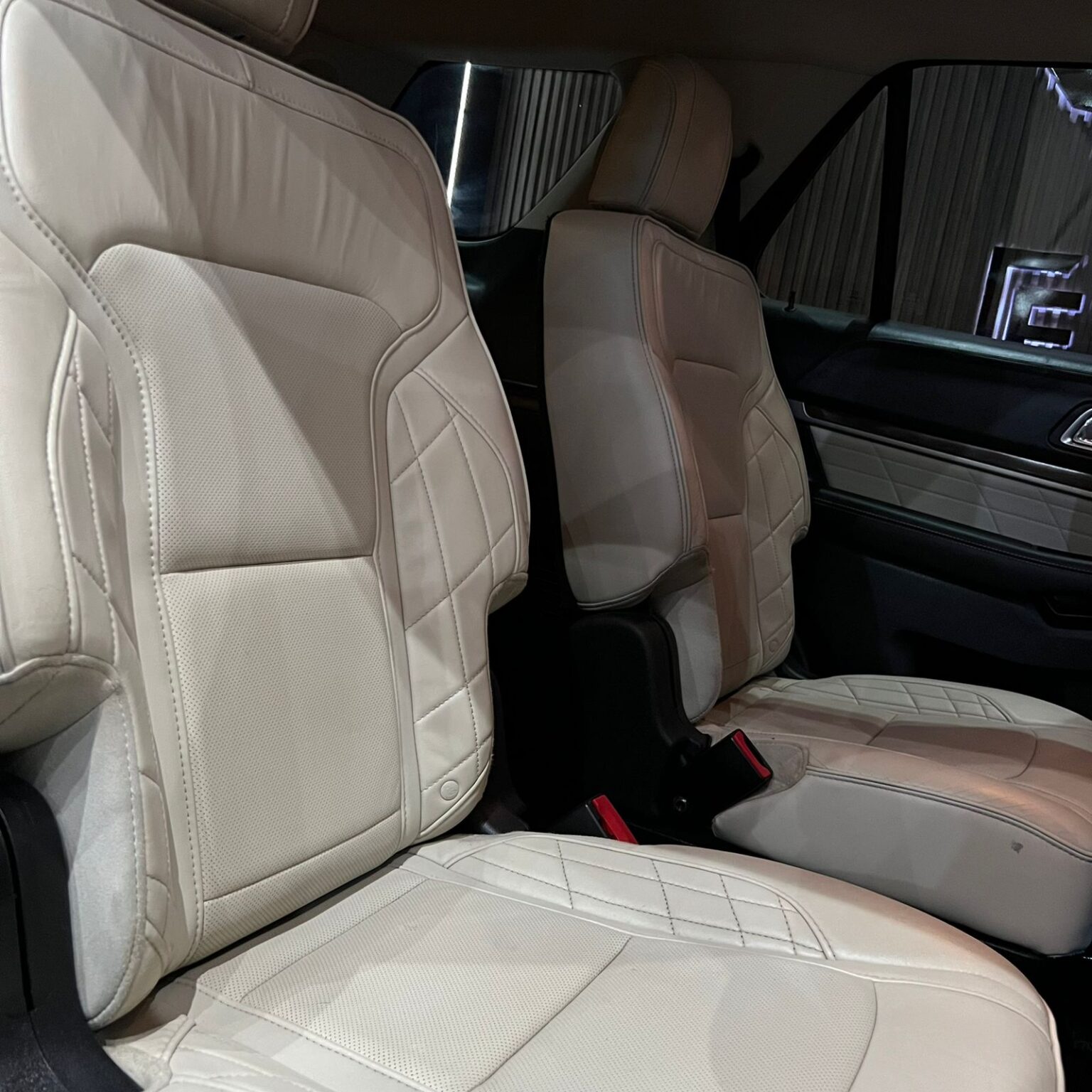 FORD EXPLORER PLATINUM 2016 - Image 17