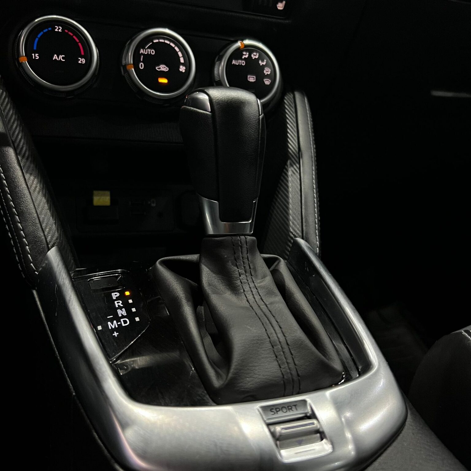 MAZDA M2 2020 - Image 8