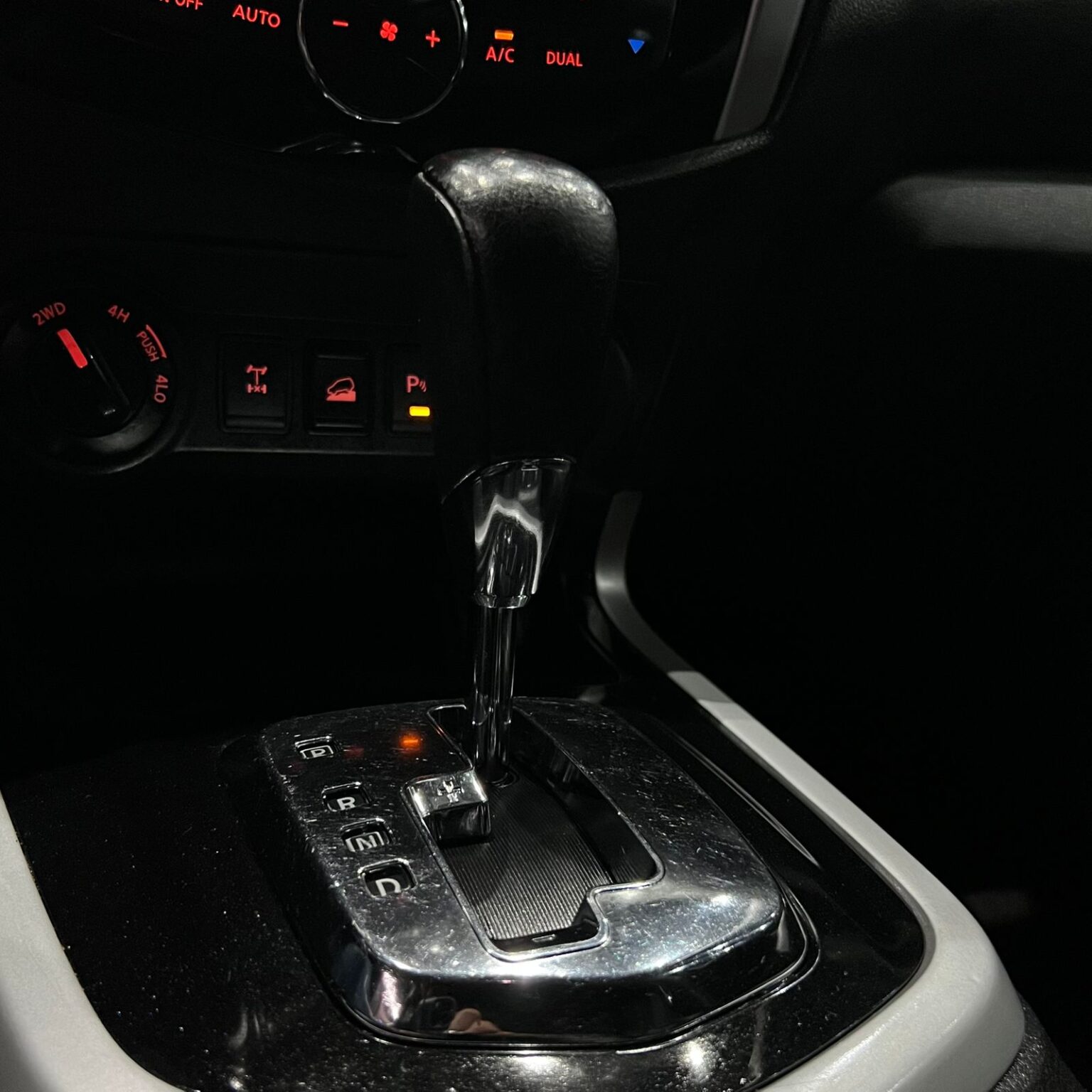 NISSAN FRONTIER LE 2020 - Image 12