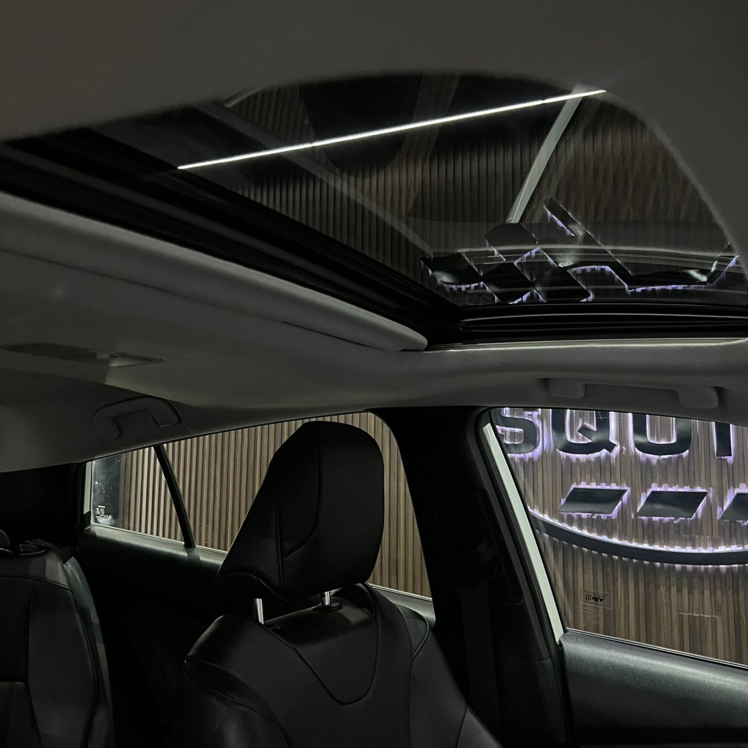 TOYOTA PRIUS HYBRID 2019 - Image 14
