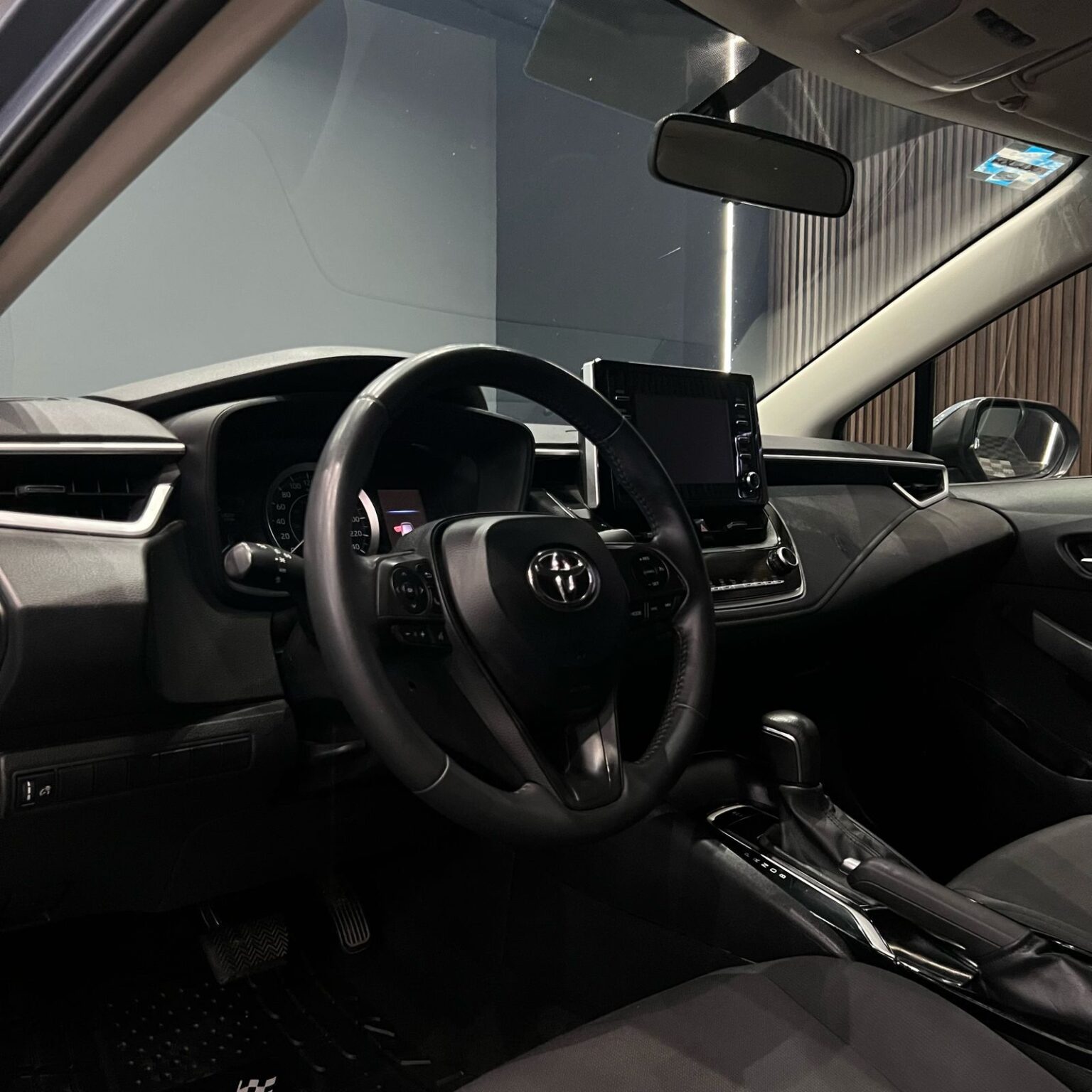 TOYOTA COROLLA LE 2020 - Image 11