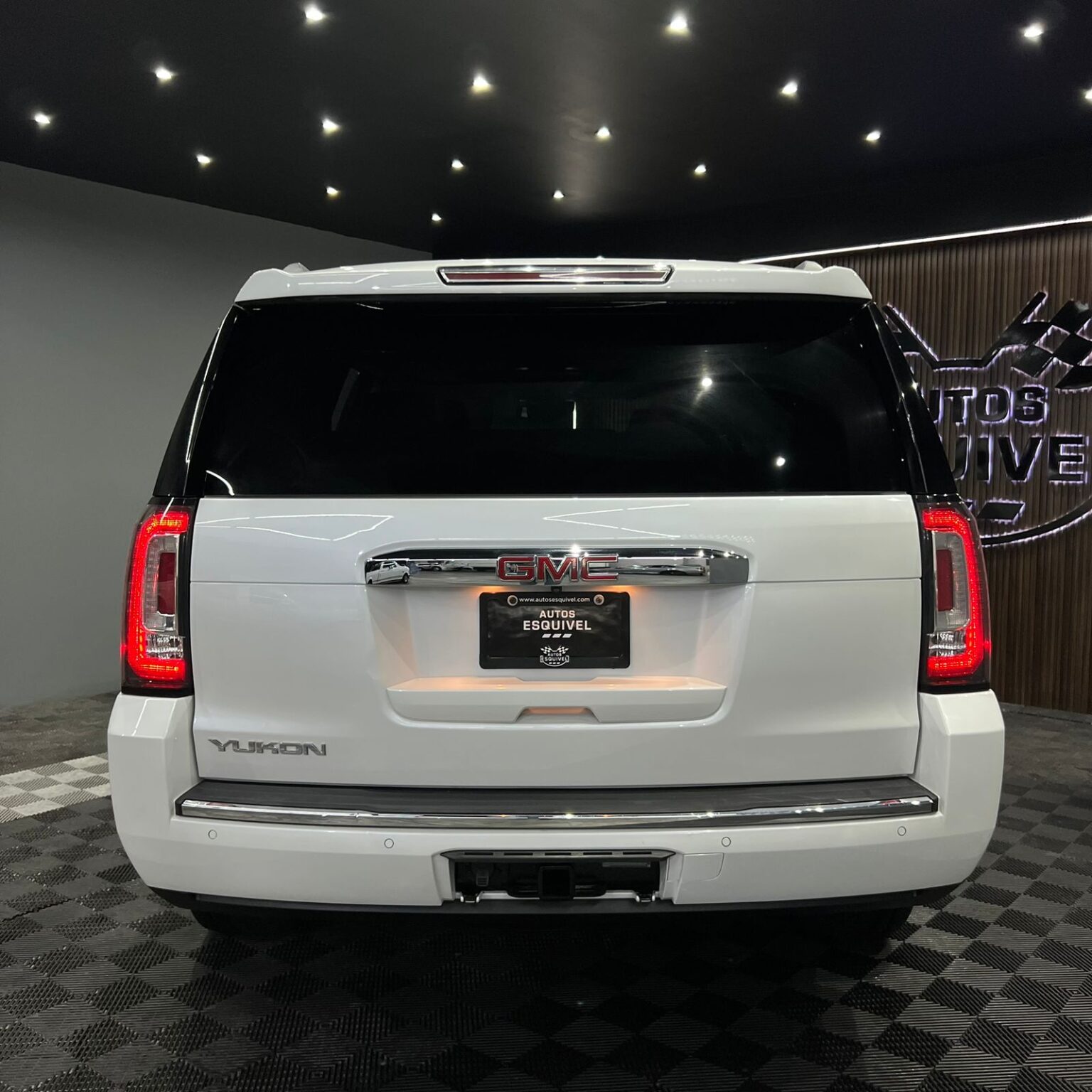 GMC YUKON DENALI 2016 - Image 6