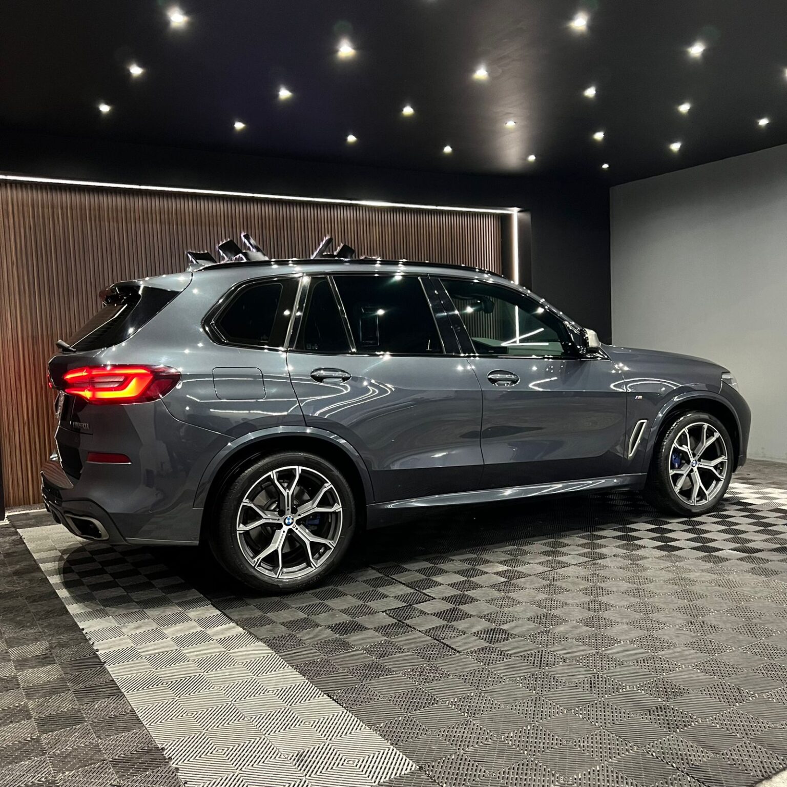 BMW X5 M50 2021 - Image 2