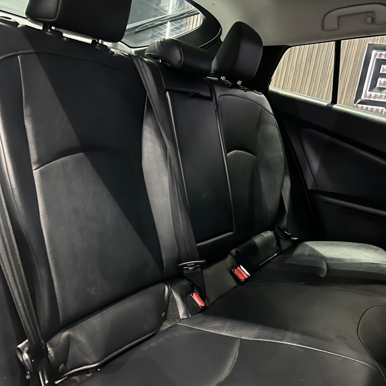 TOYOTA PRIUS HYBRID 2019 - Image 11