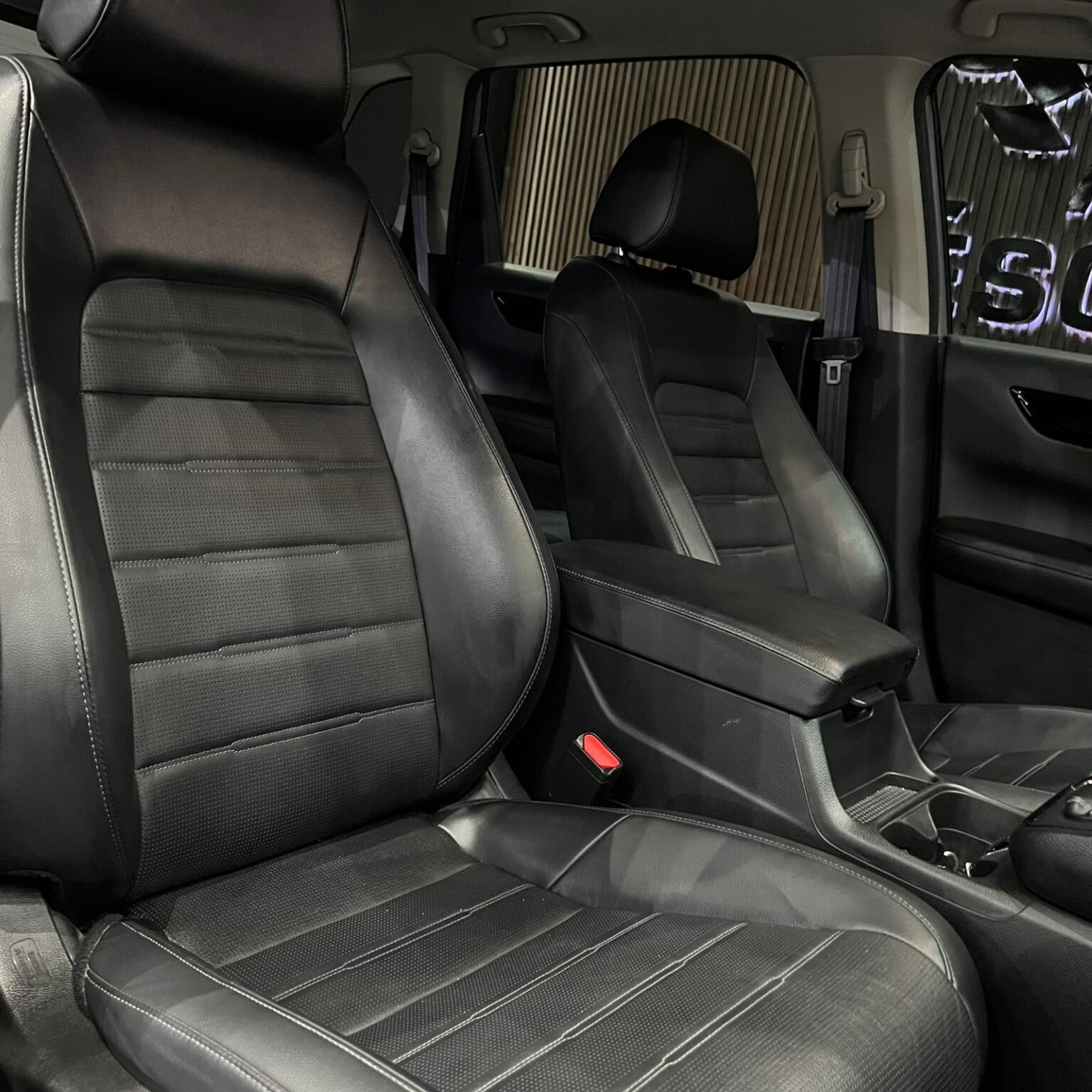 HONDA CR-V TOURING 2023 - Image 11
