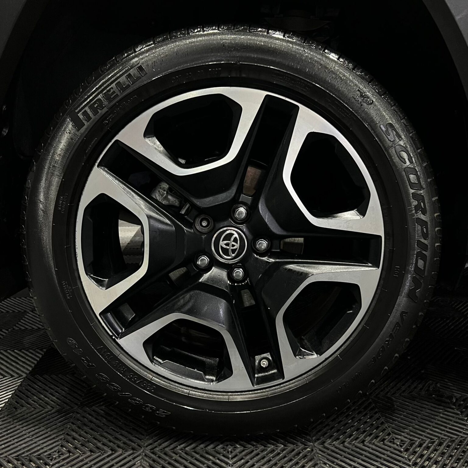 TOYOTA RAV4 ADVENTURE 2019 - Image 14