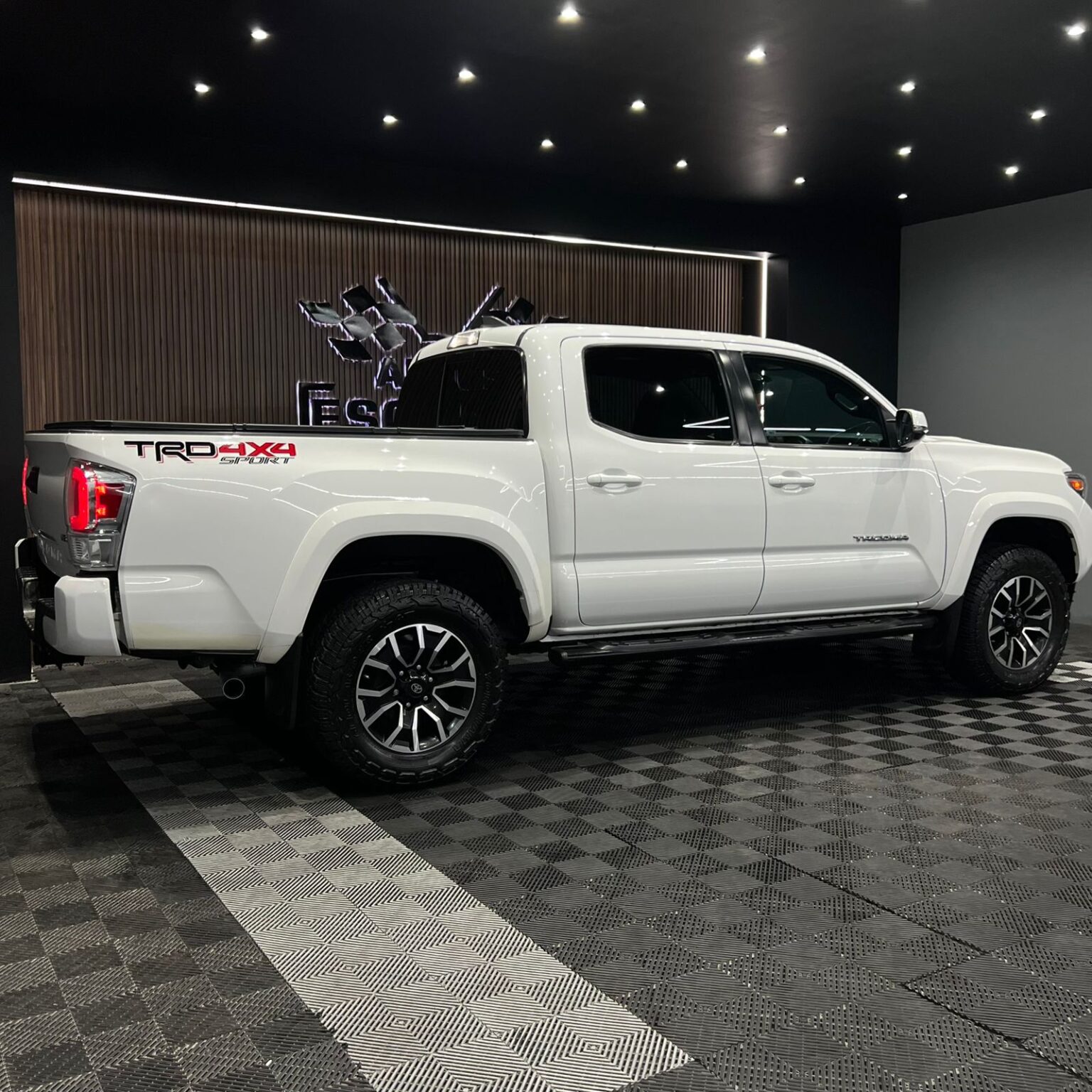 TOYOTA TACOMA EDICIÓN ESPECIAL 2020 - Image 2