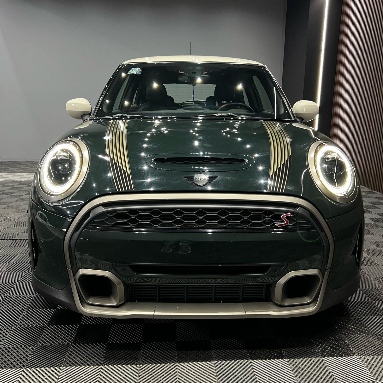 MINI COOPER S RESOLUTE EDICION ESPECIAL 2023 - Image 4