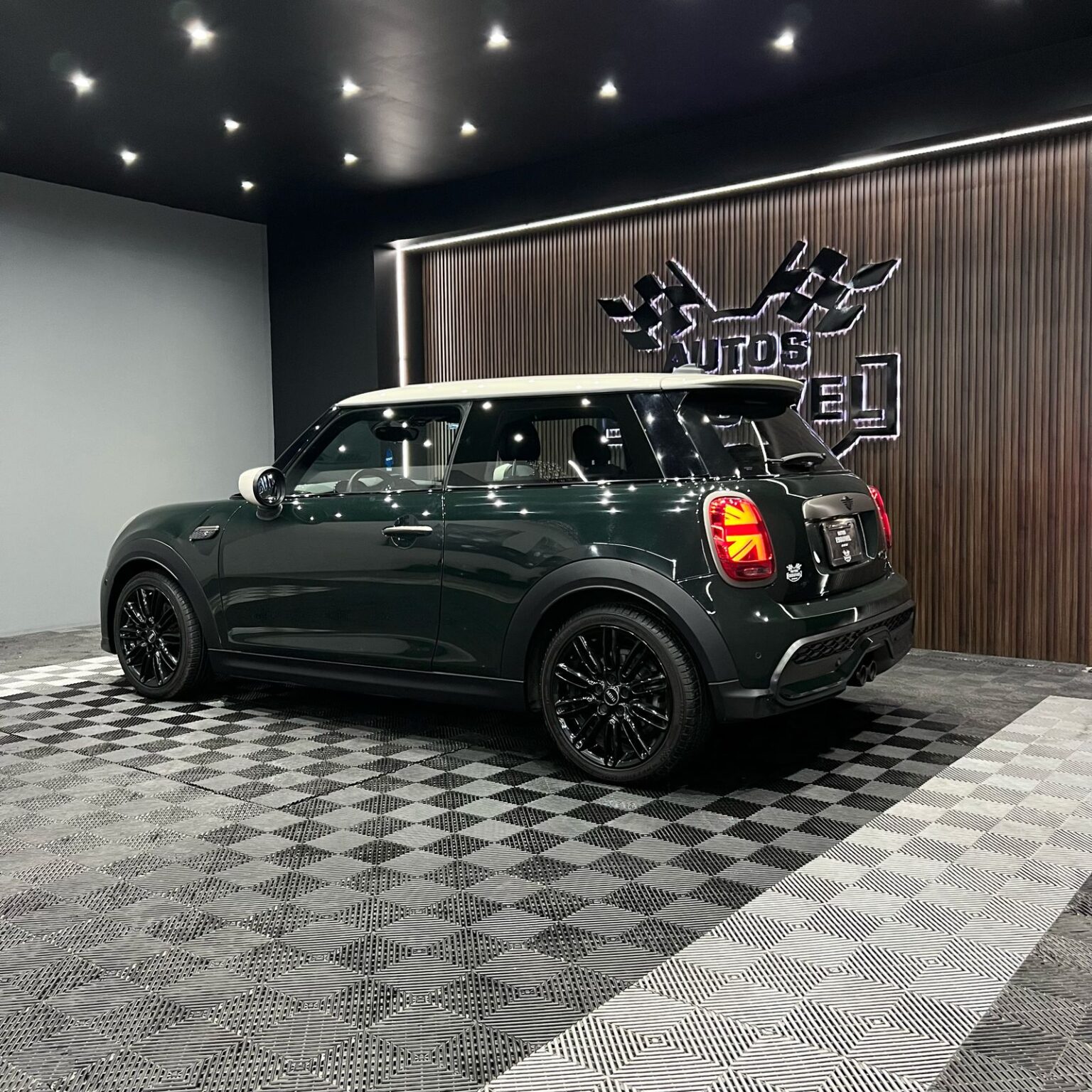 MINI COOPER S RESOLUTE EDICION ESPECIAL 2023 - Image 6