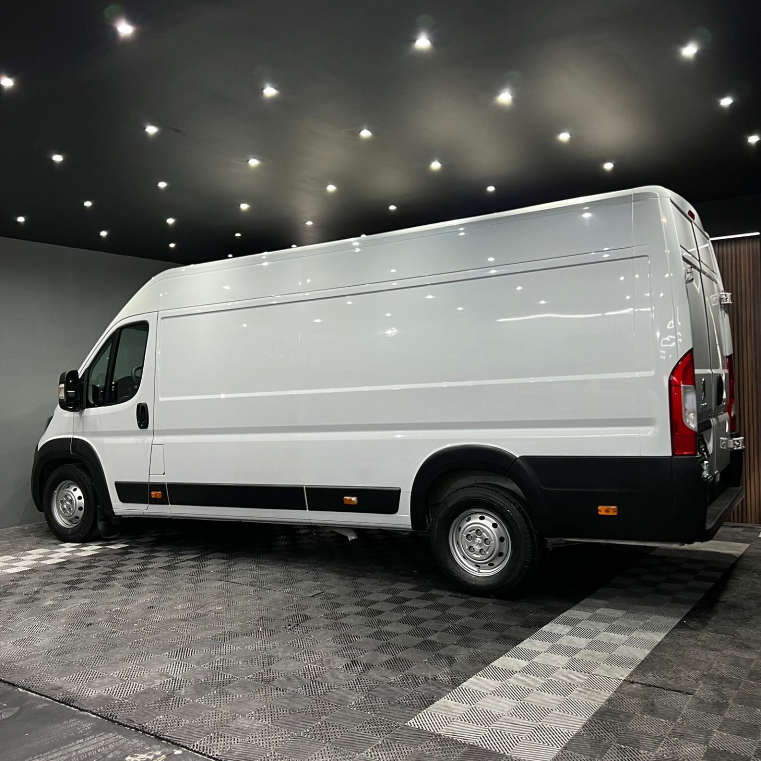 PEUGEOT MANAGER 2022 - Image 6