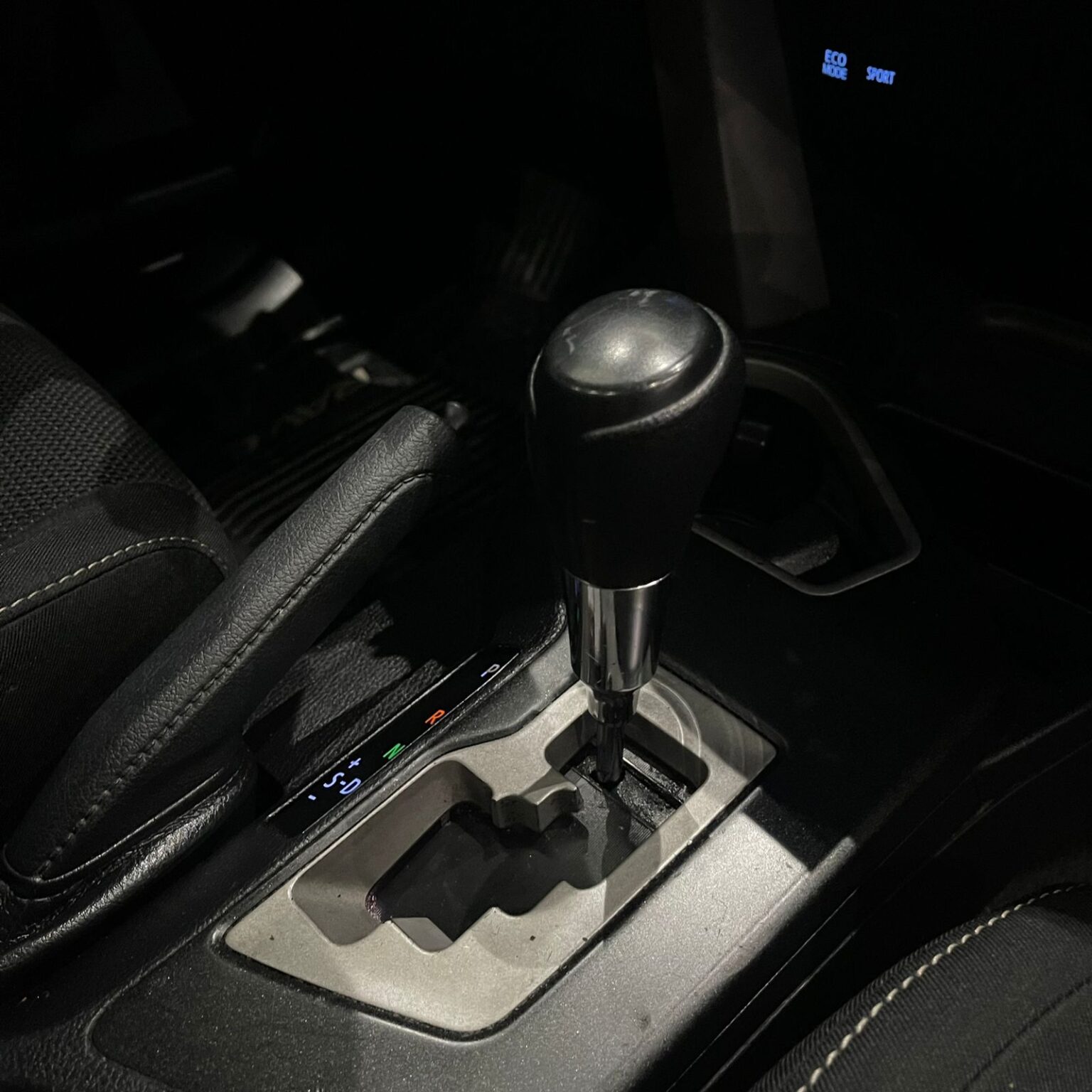 TOYOTA RAV 4 XLE 2016 - Image 9