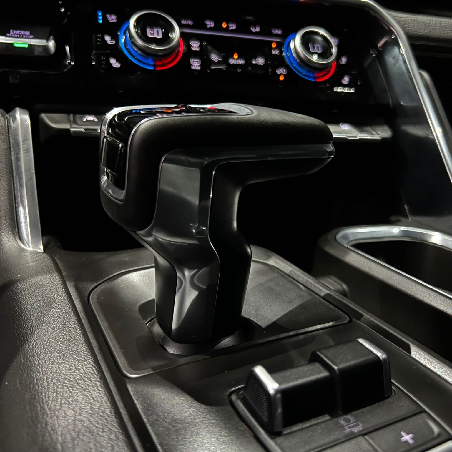 GMC SIERRA DENALI 2023 - Image 11