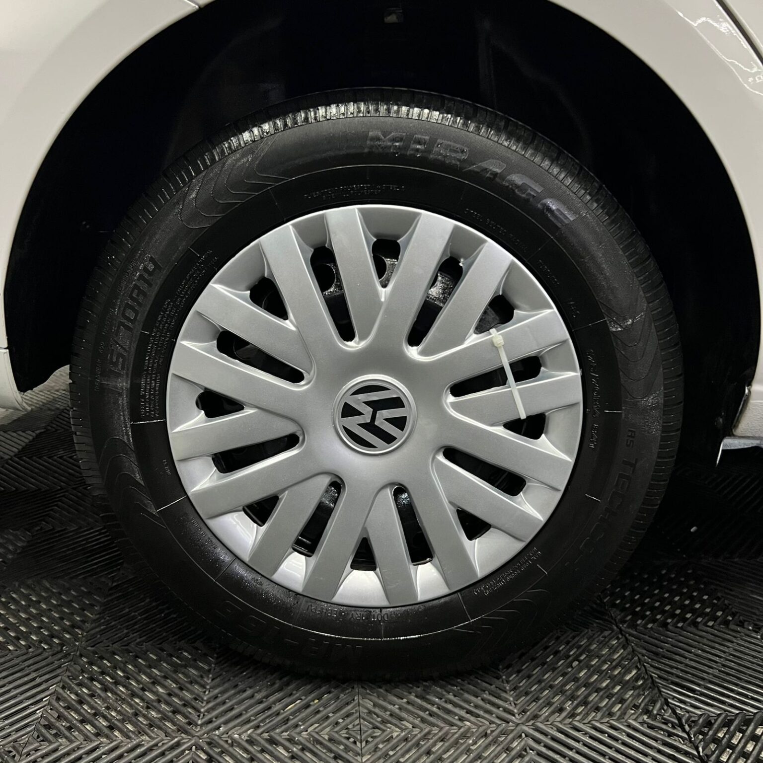 VOLKSWAGEN GOL I MOTION 2015 - Image 12