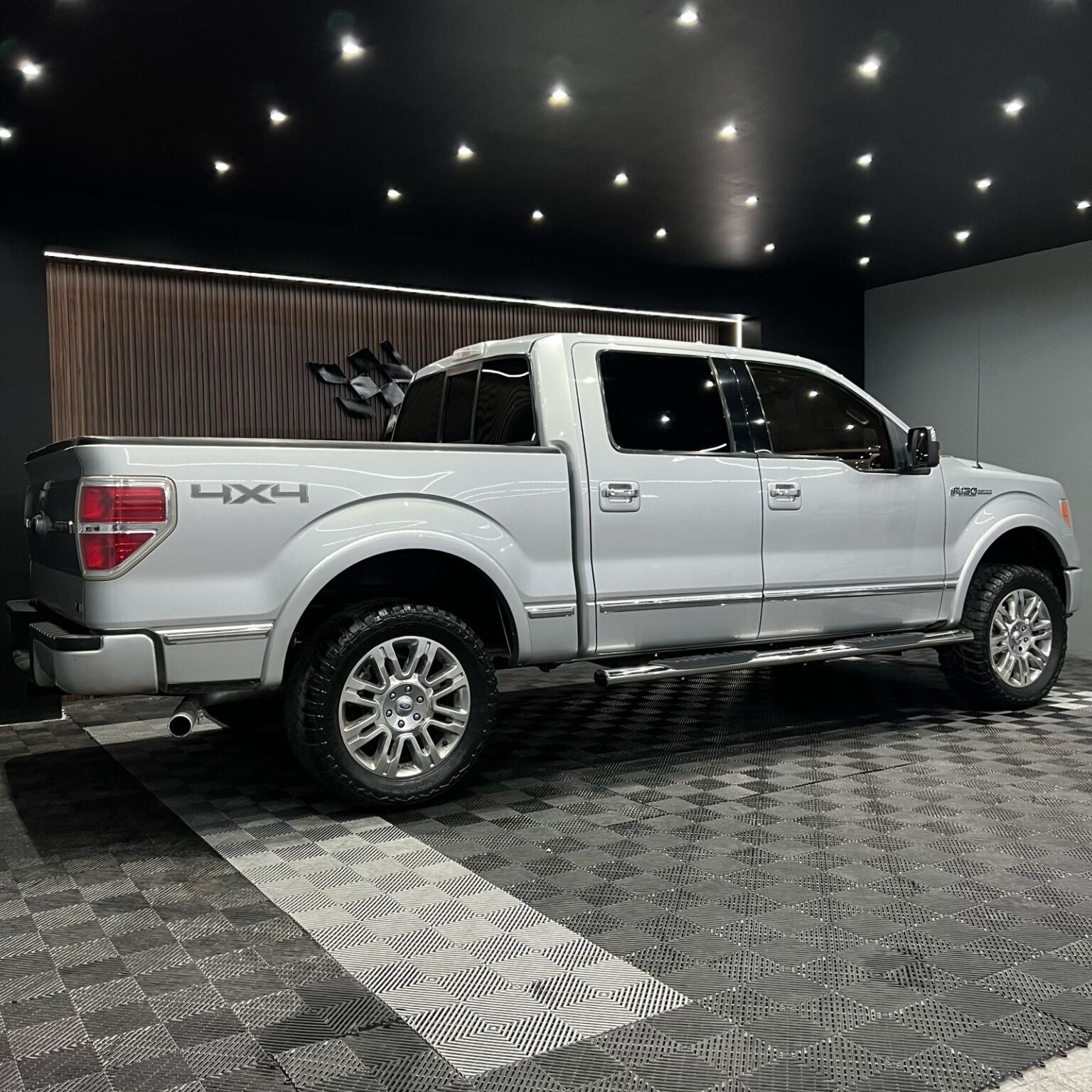 FORD LOBO PLATINUM 2010 - Image 2