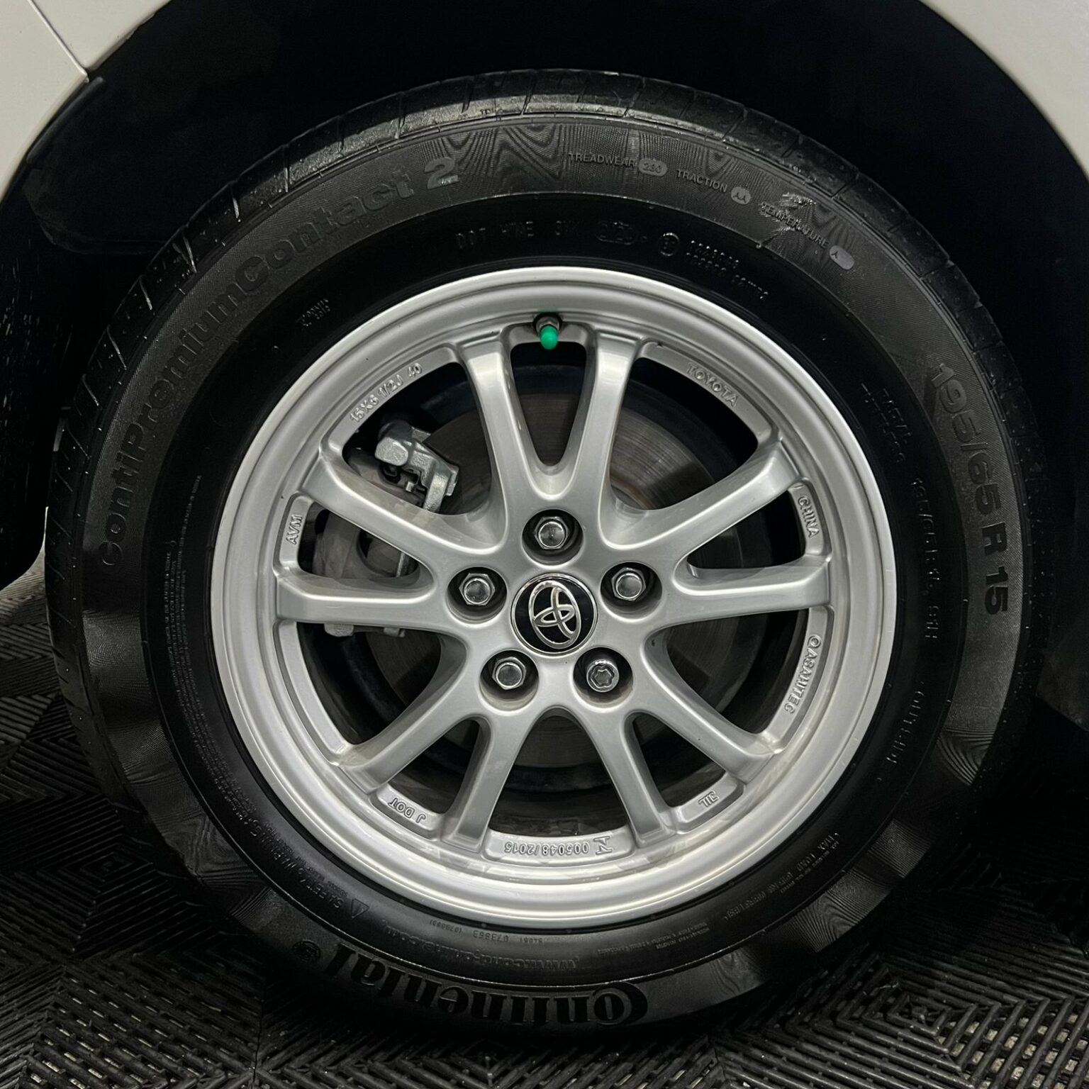 TOYOTA PRIUS HYBRID 2019 - Image 16