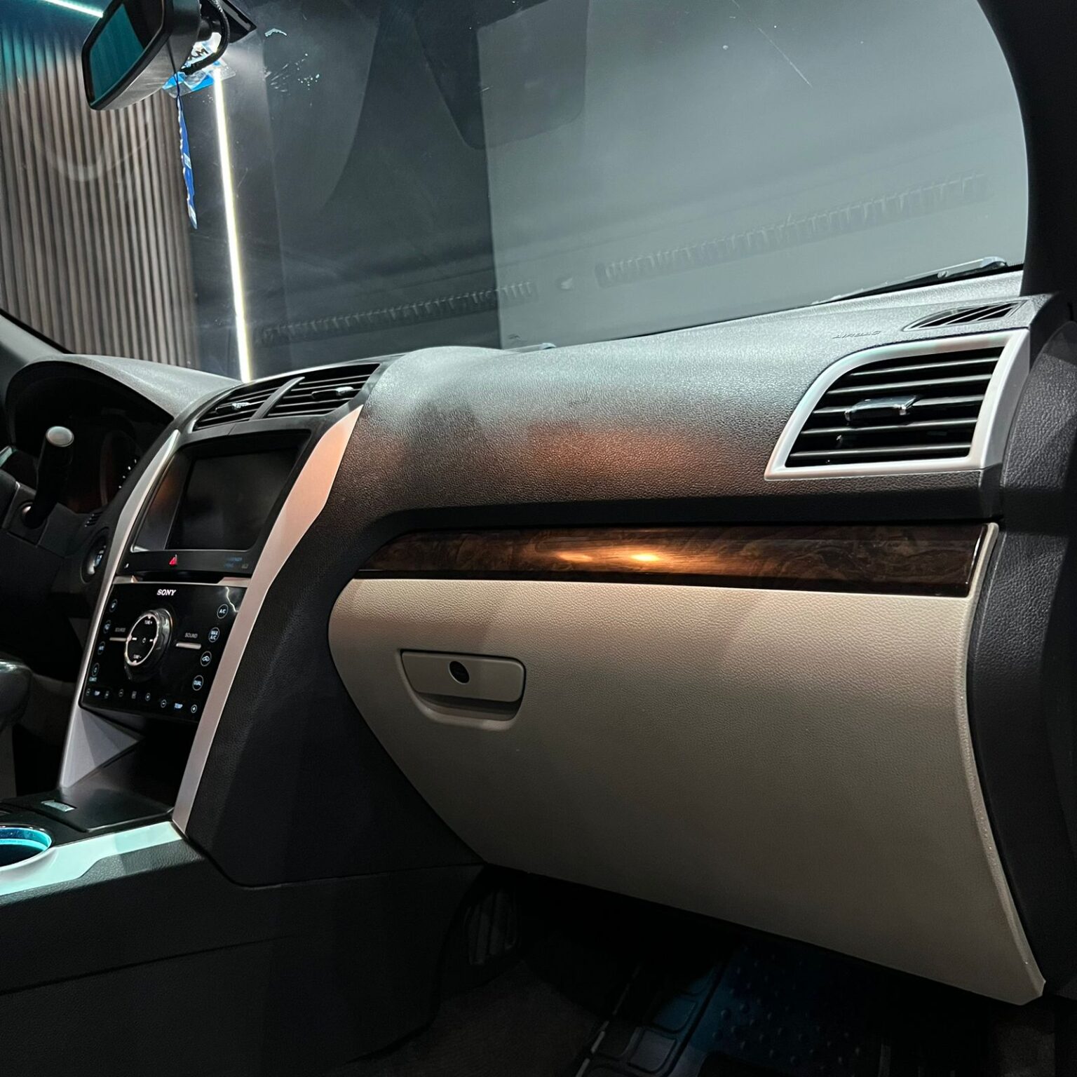 FORD EXPLORER LIMITED 2013 - Image 10