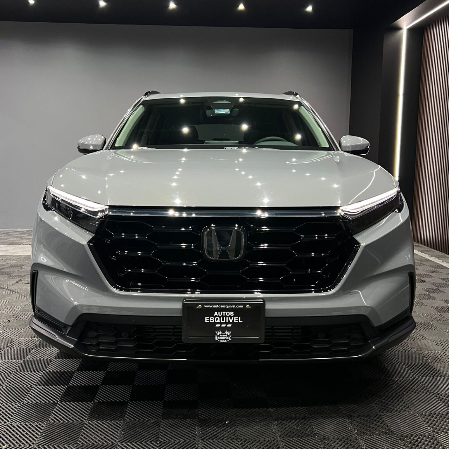 HONDA CR-V TOURING 2023 - Image 3