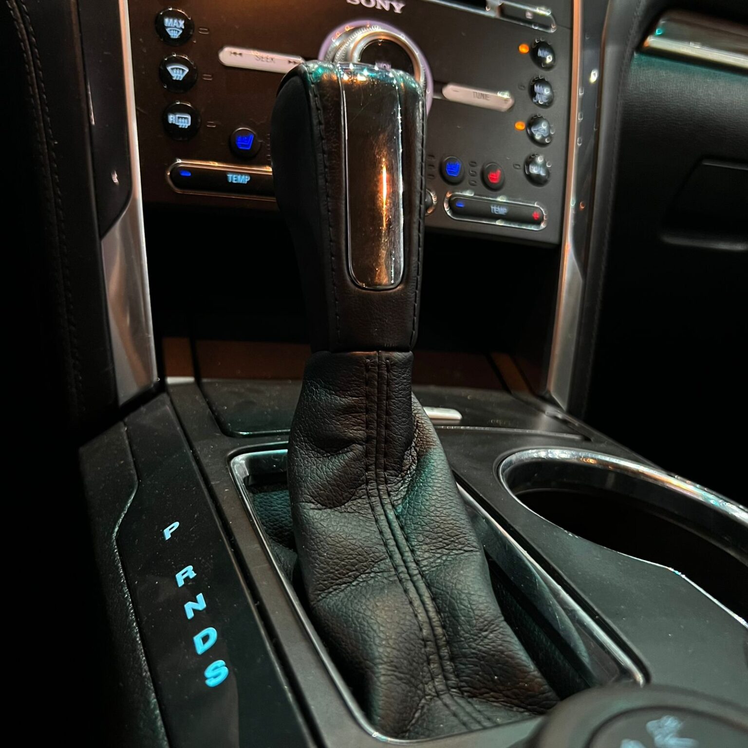 FORD EXPLORER PLATINUM 2016 - Image 16