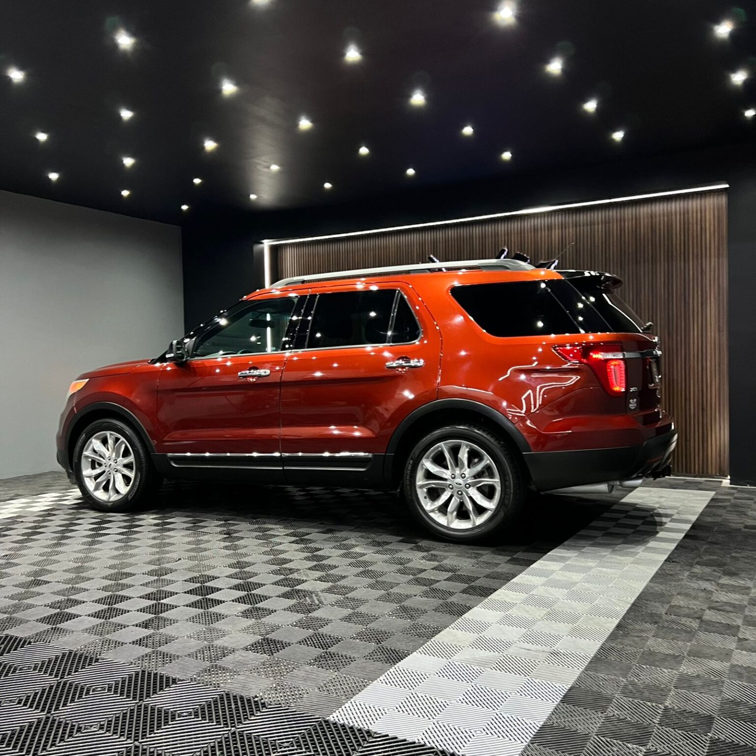 FORD EXPLORER XLT 2014 - Image 4