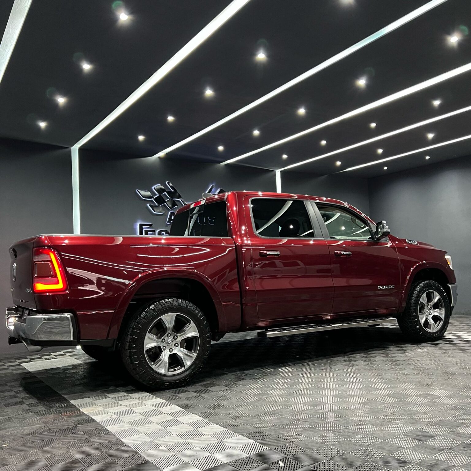 DODGE RAM LARAMIE 2019 - Image 2
