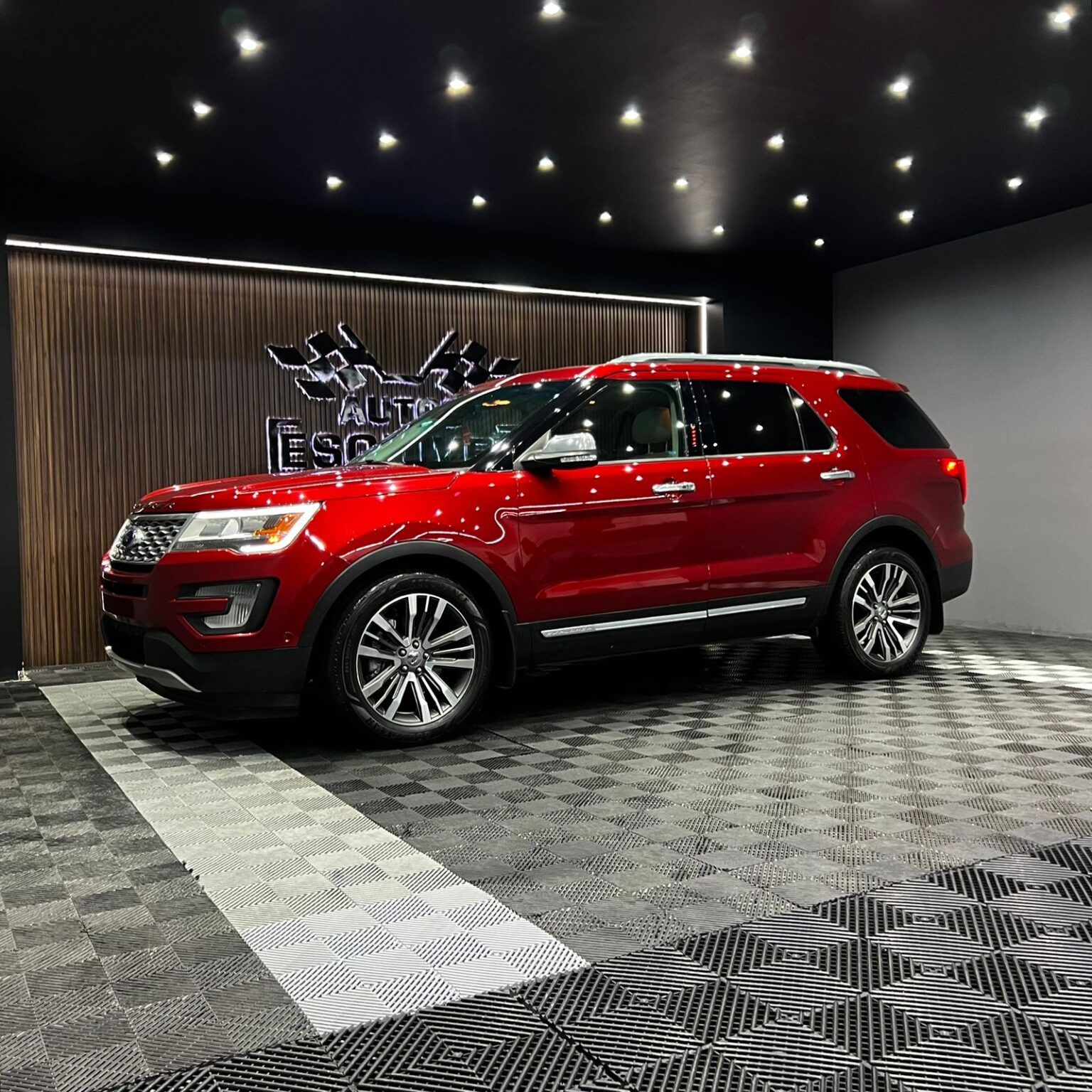 FORD EXPLORER PLATINUM 2016 - Image 5