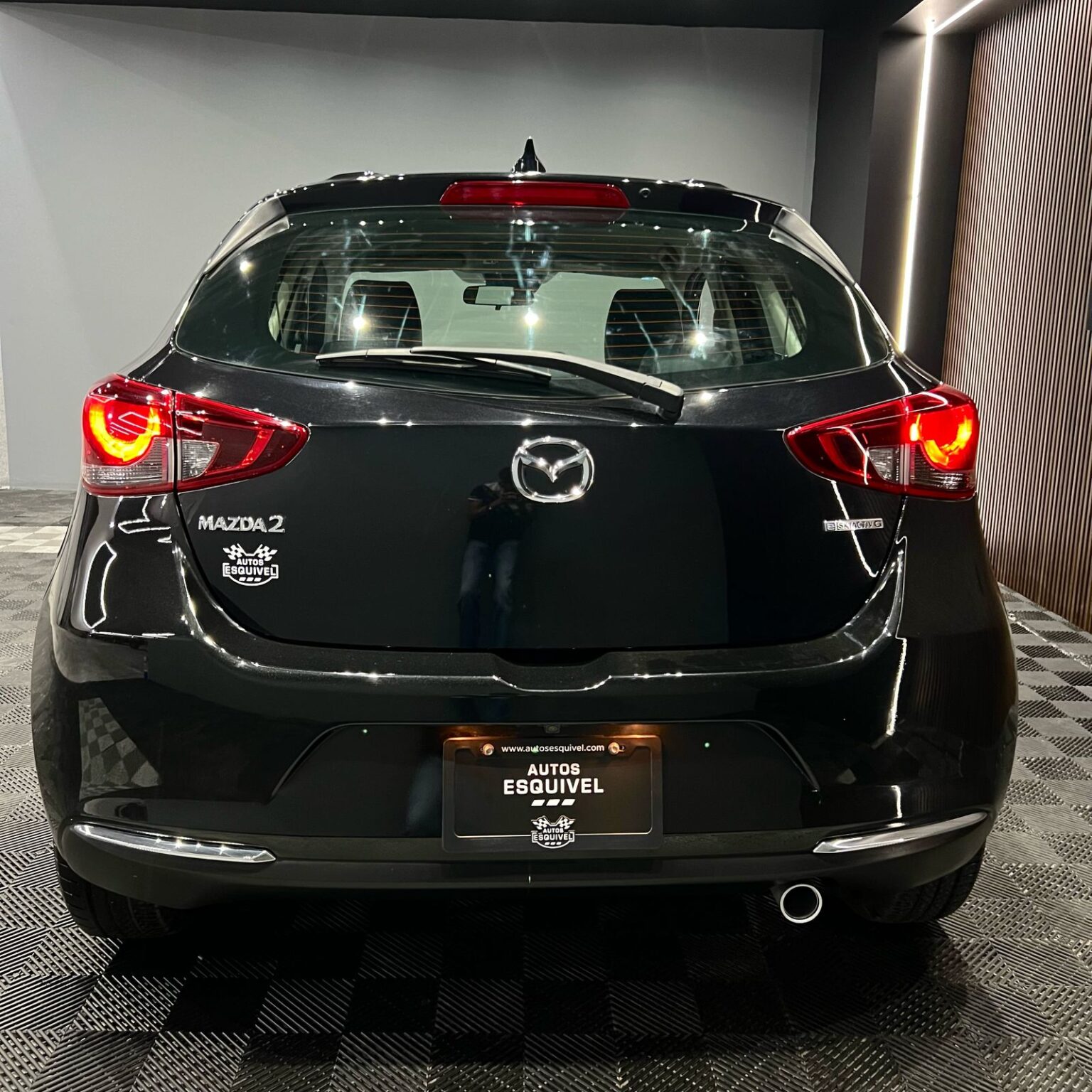 MAZDA M2 2023 - Image 6