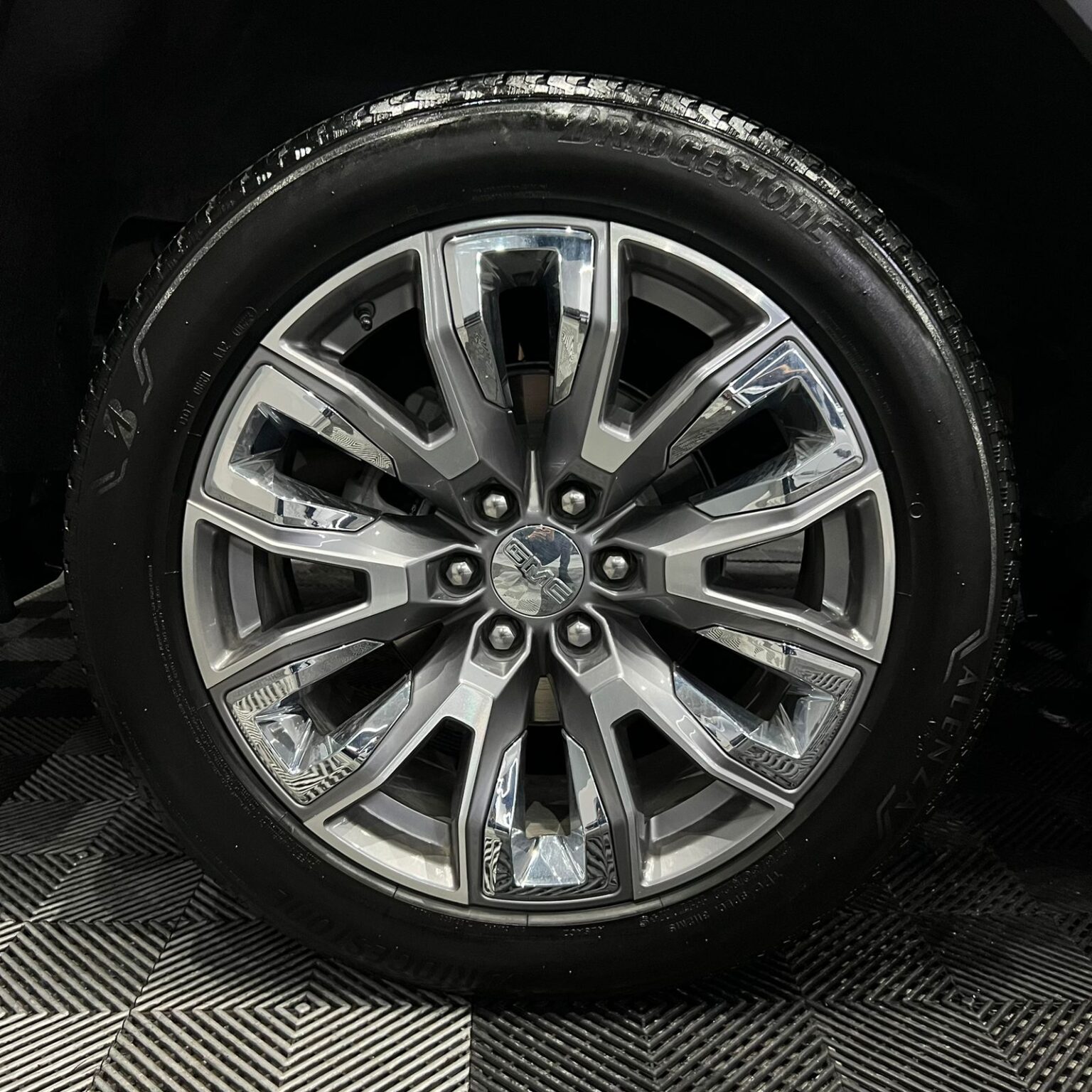 GMC SIERRA DENALI 2023 - Image 15