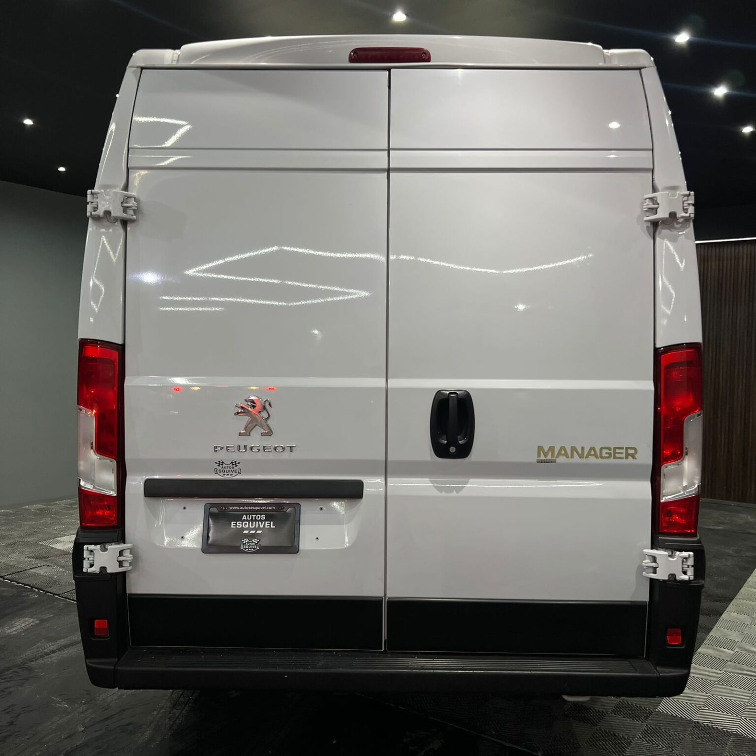 PEUGEOT MANAGER 2022 - Image 5