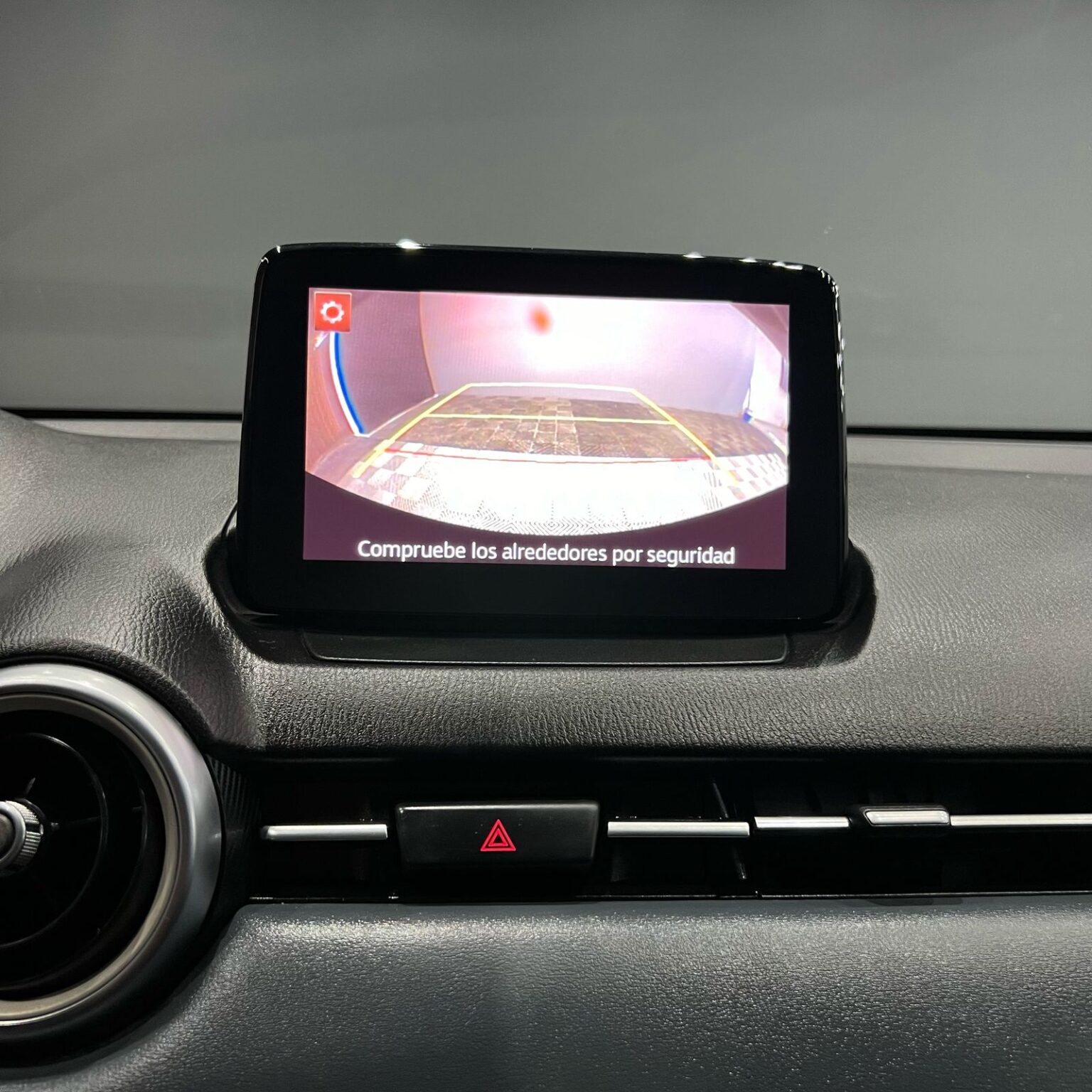 MAZDA M2 2023 - Image 10