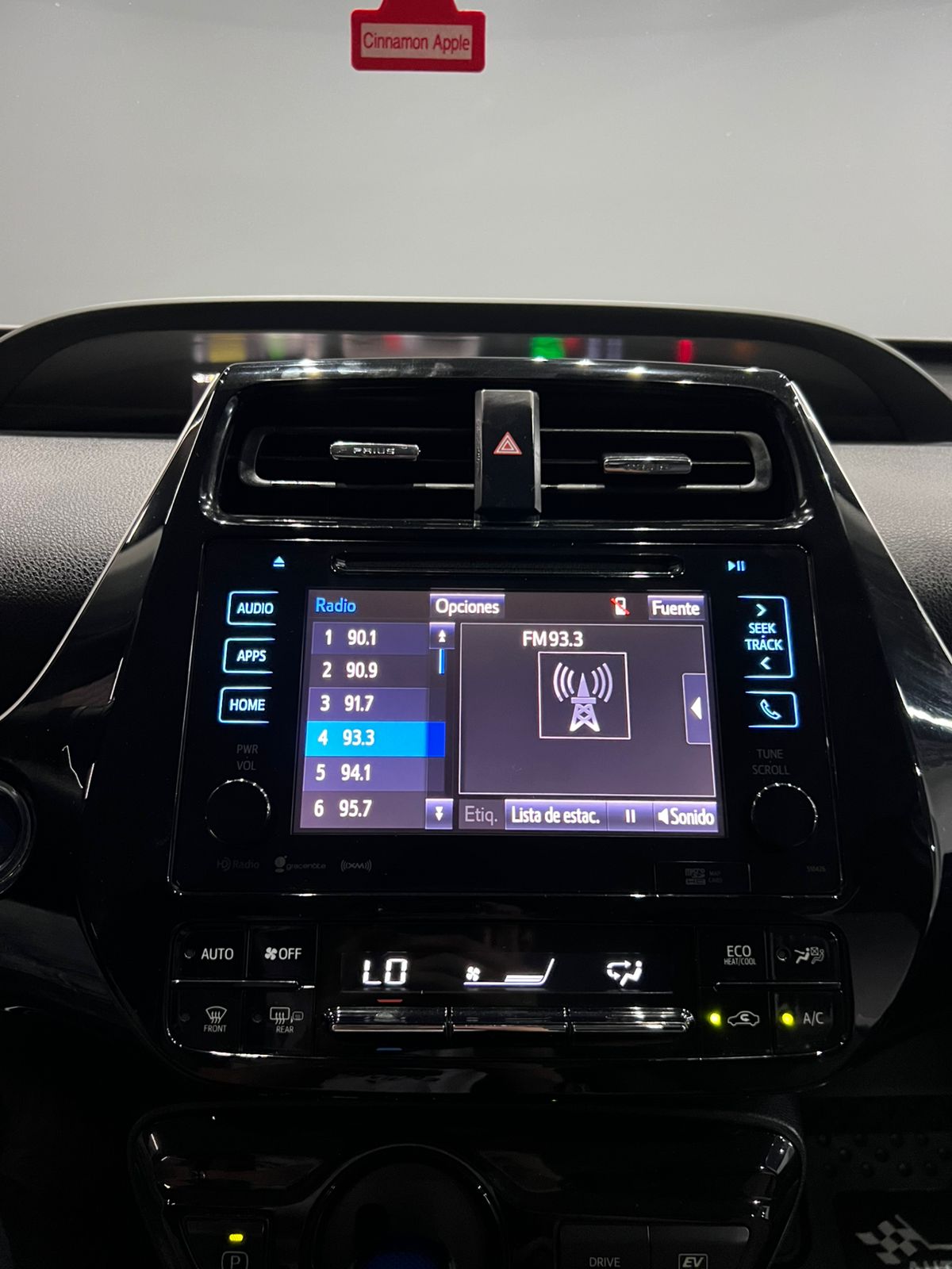 TOYOTA PRIUS HYBRID 2019 - Image 9