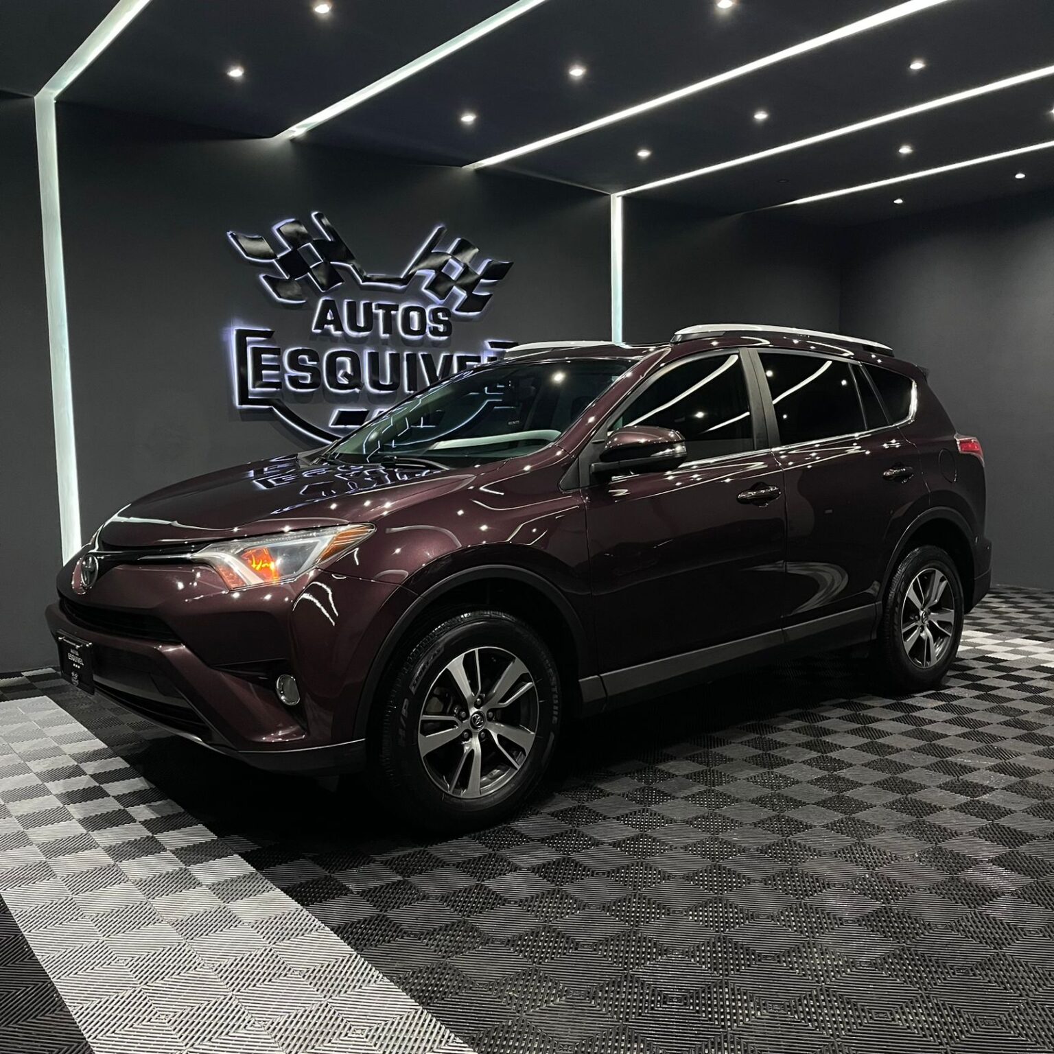 TOYOTA RAV 4 XLE 2016 - Image 2