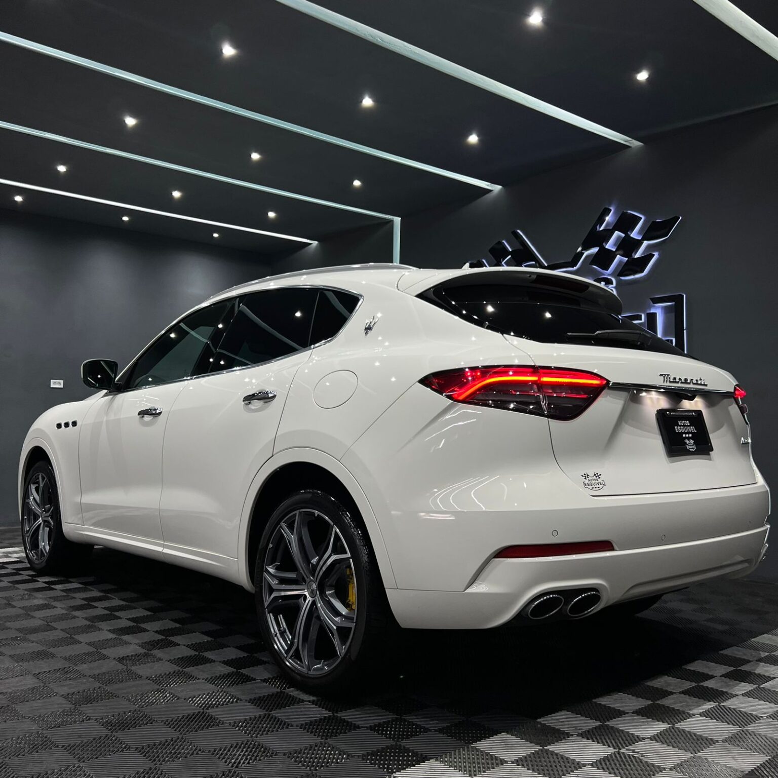 MASERATI LEVANTE 2022 - Image 10